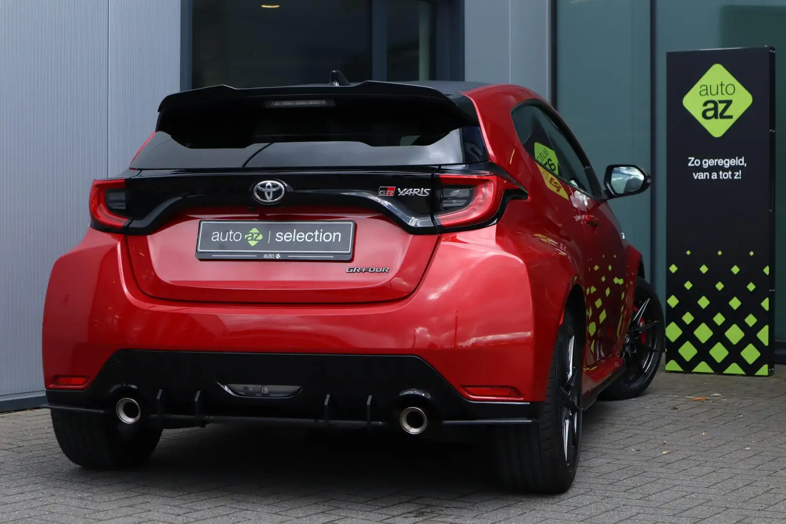 Toyota Yaris 1.6 GR Performance Rood - 2