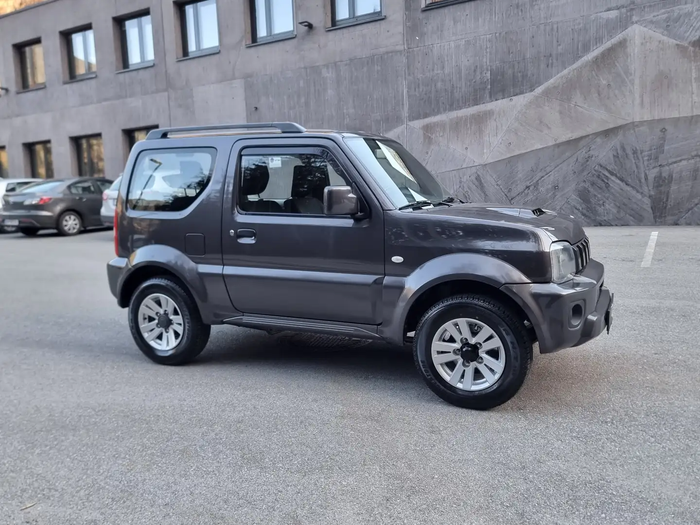 Suzuki Jimny Jimny 1,3 VX L2 spezial Grau - 1