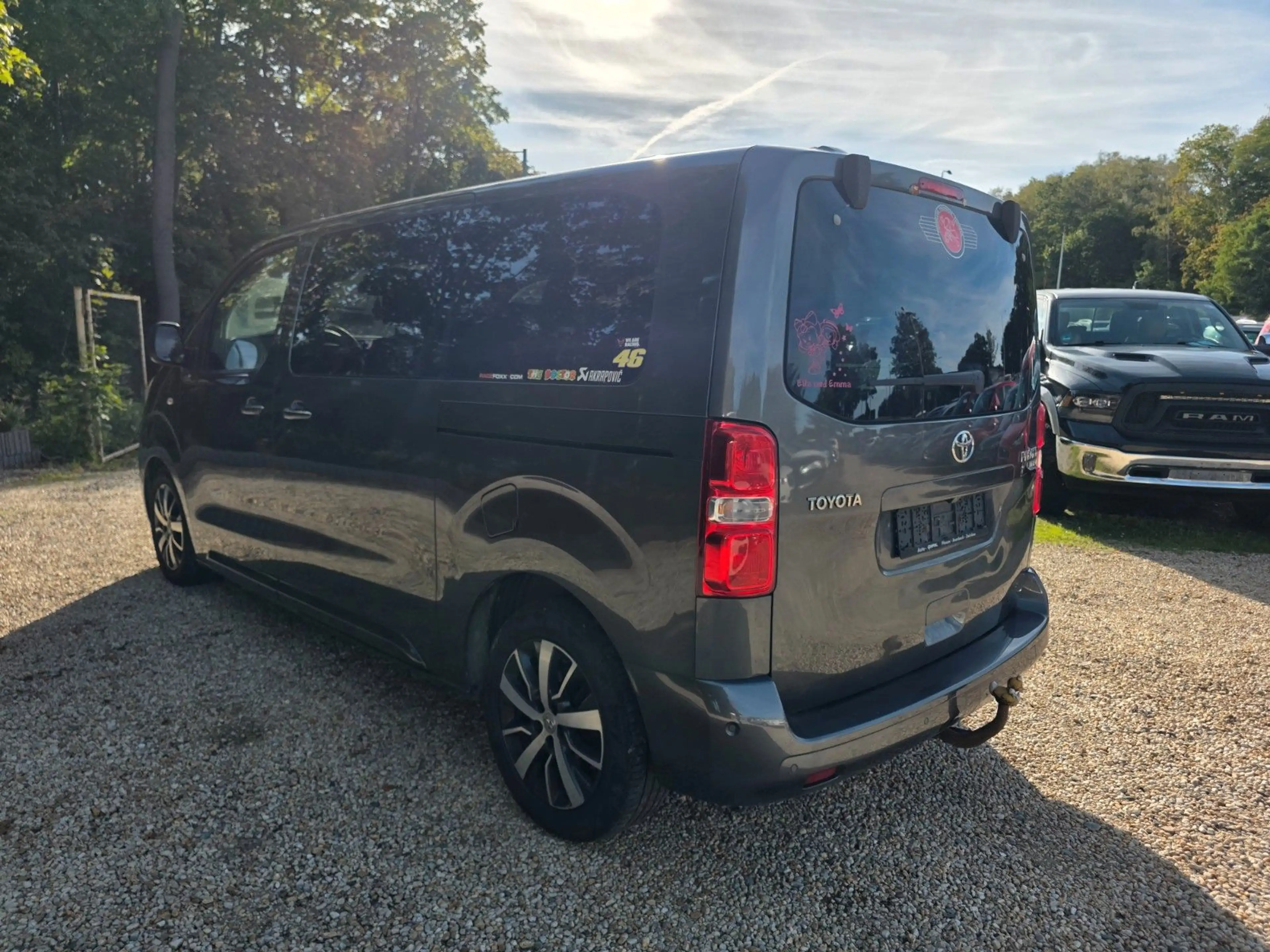 Toyota Proace Verso  2.0 -8 Sitze -TÜV 09 2027 — photo 7