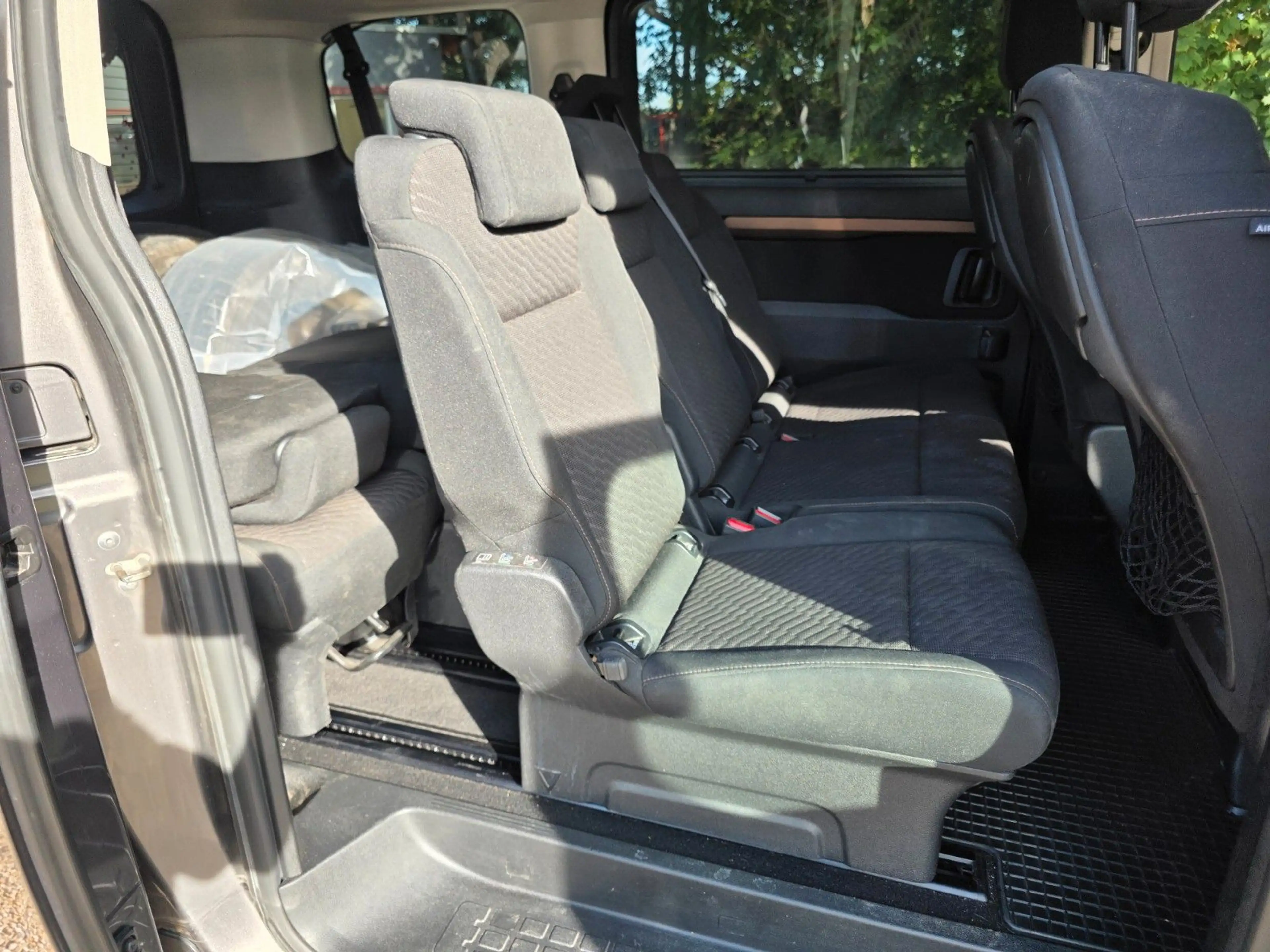Toyota Proace Verso  2.0 -8 Sitze -TÜV 09 2027 — photo 12