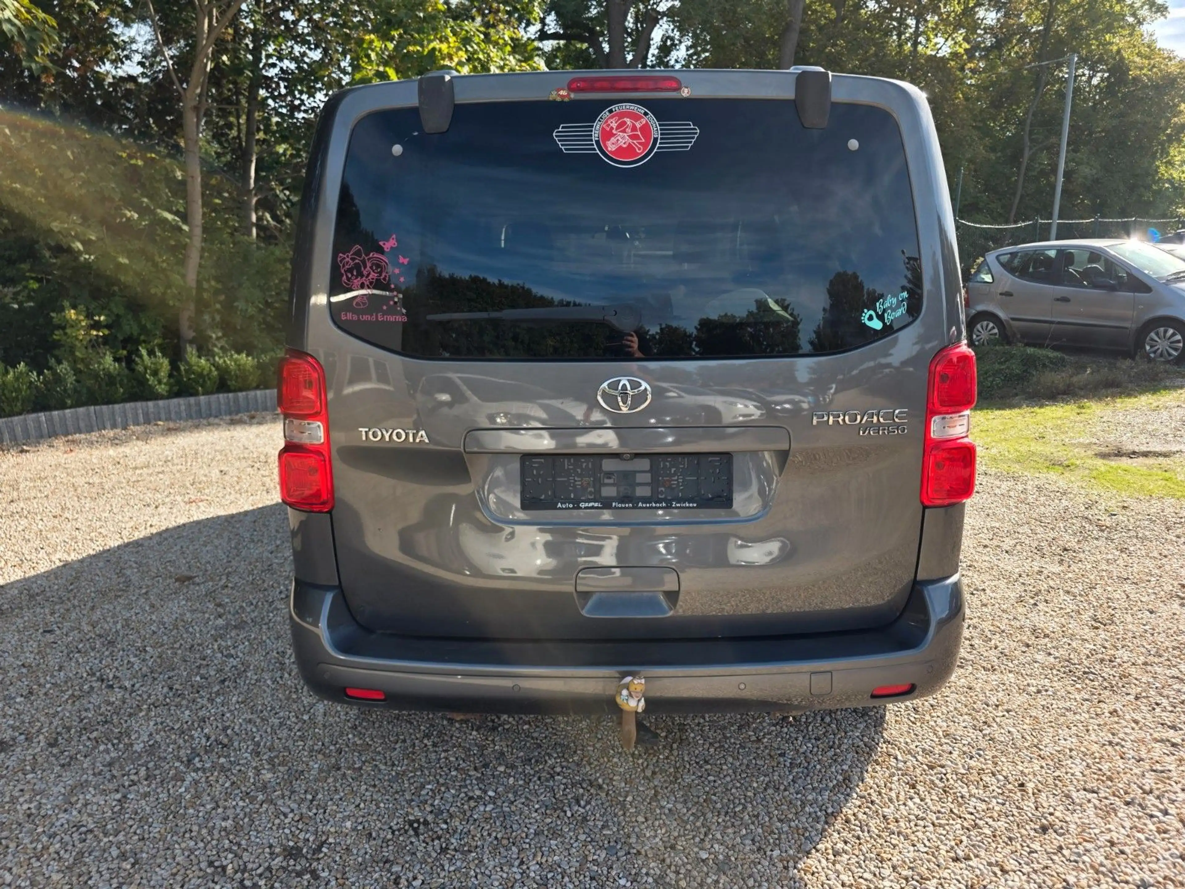 Toyota Proace Verso  2.0 -8 Sitze -TÜV 09 2027 — photo 6
