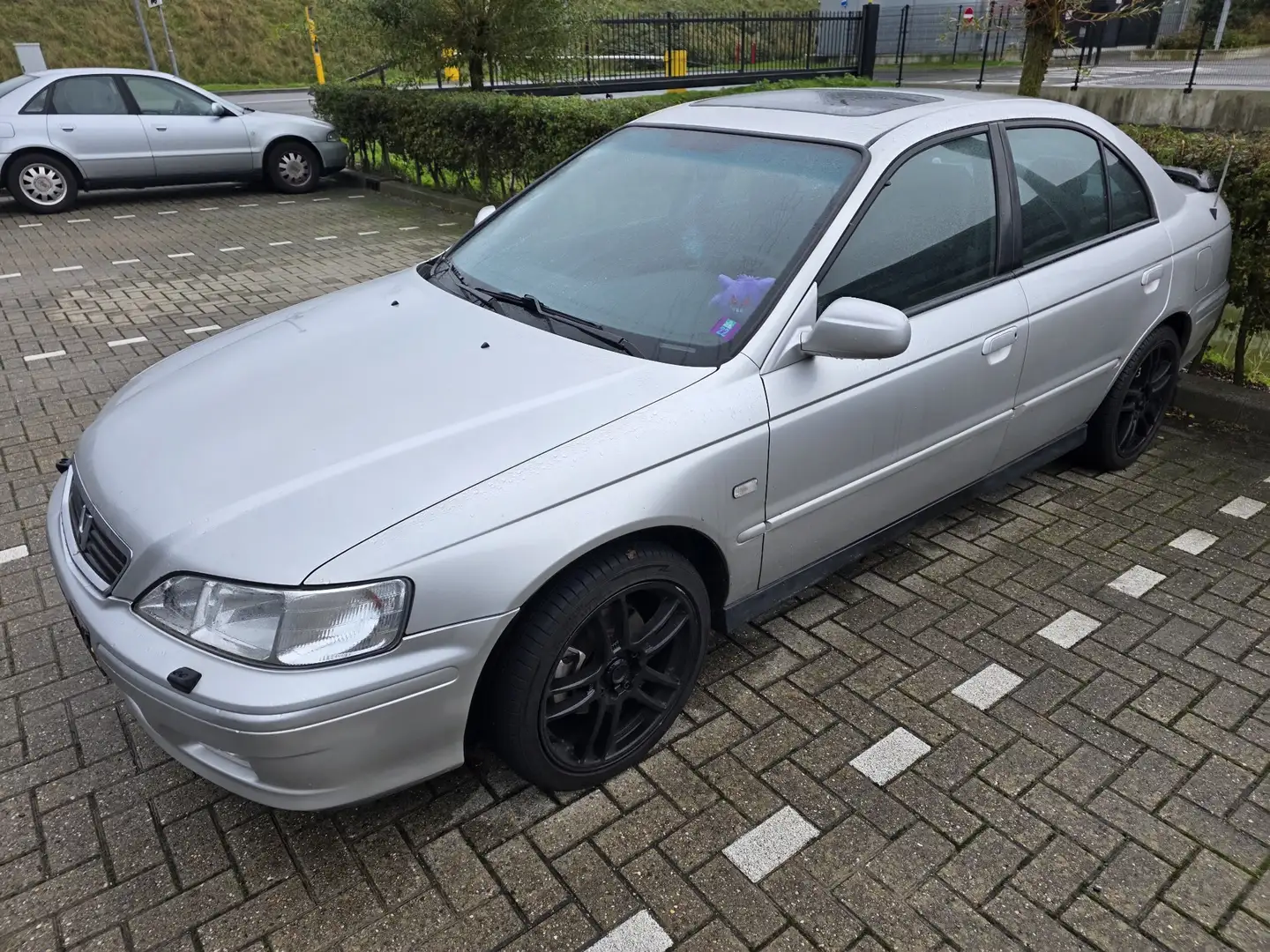 Honda Accord 2.0i ES - 1