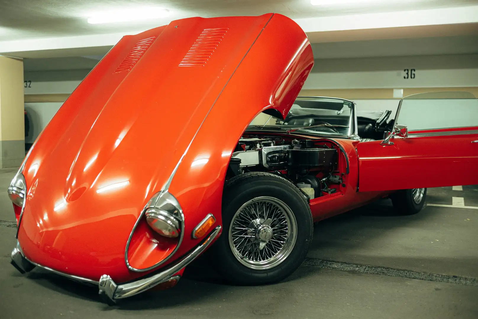 Jaguar E-Type Serie III Coupe/Roadster Rot - 2