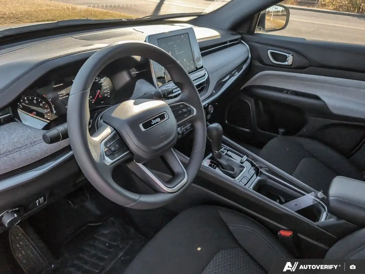 Jeep Compass снимка Jeep Compass