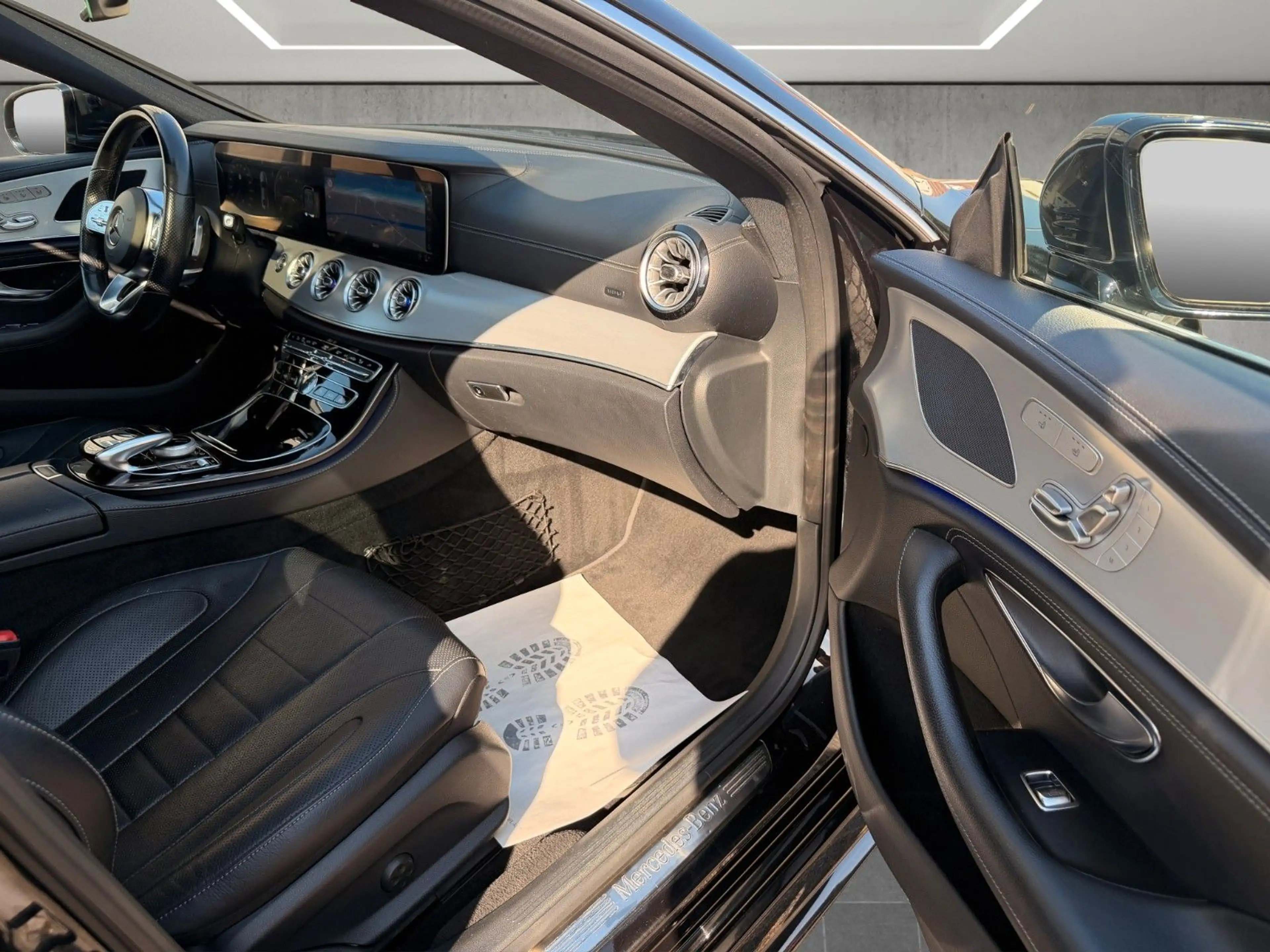 Mercedes-Benz CLS 400 d 4Matic*AMG Line*Leder*LED*Schiebedach — photo 11