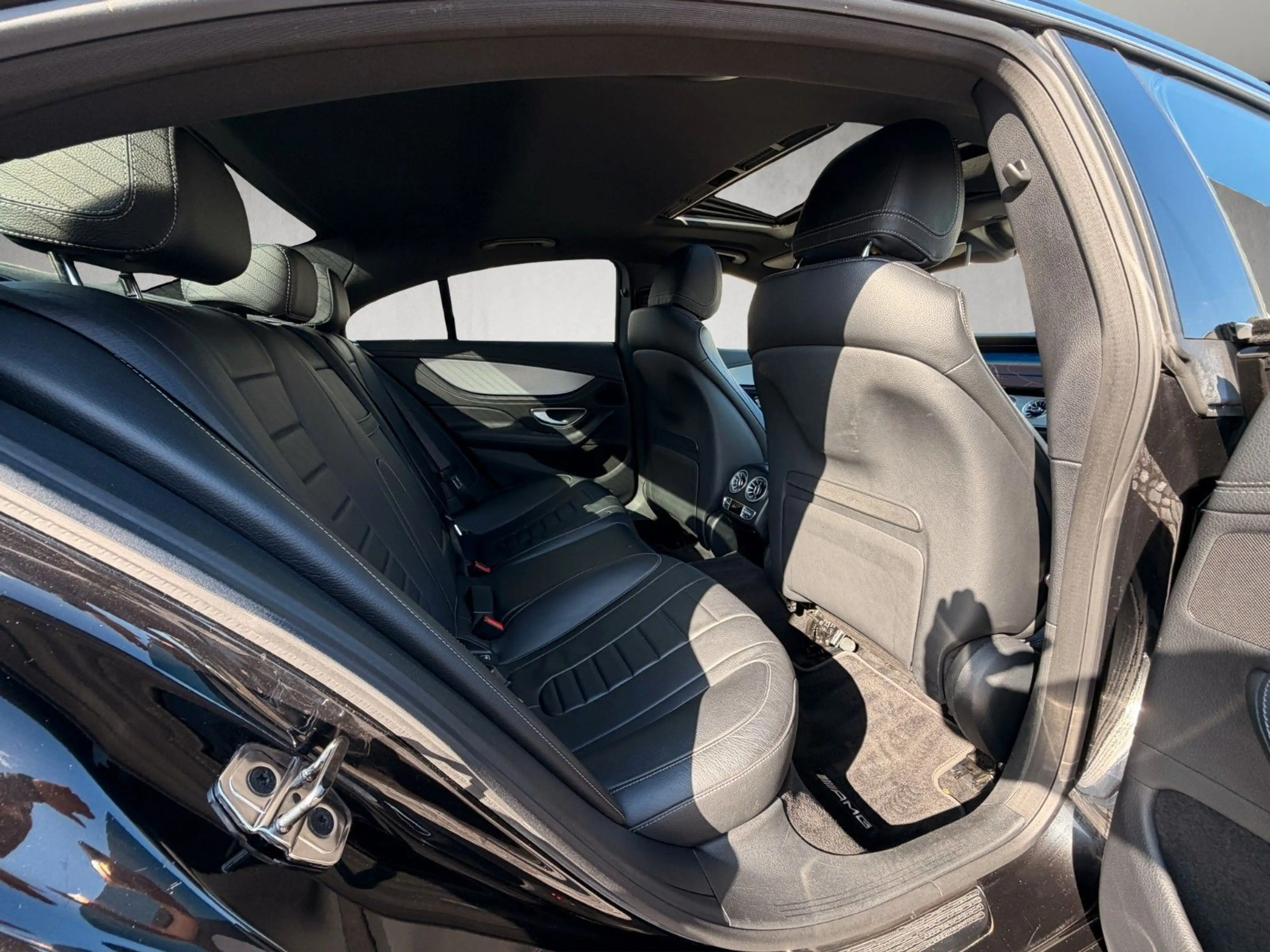 Mercedes-Benz CLS 400 d 4Matic*AMG Line*Leder*LED*Schiebedach — photo 14