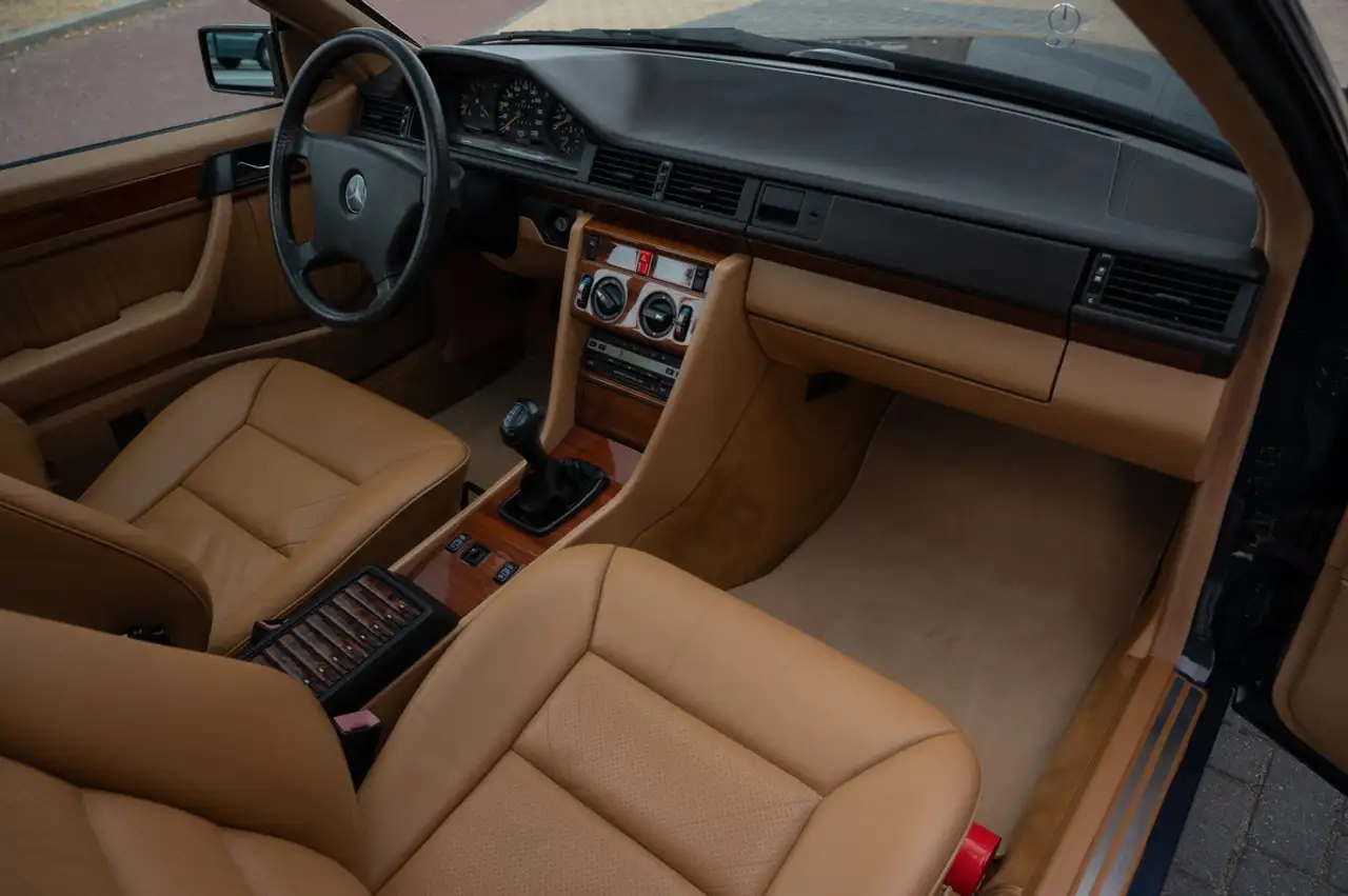 Mercedes-Benz E 230 CE W124 - NO RESERVE VEILING, foto 4