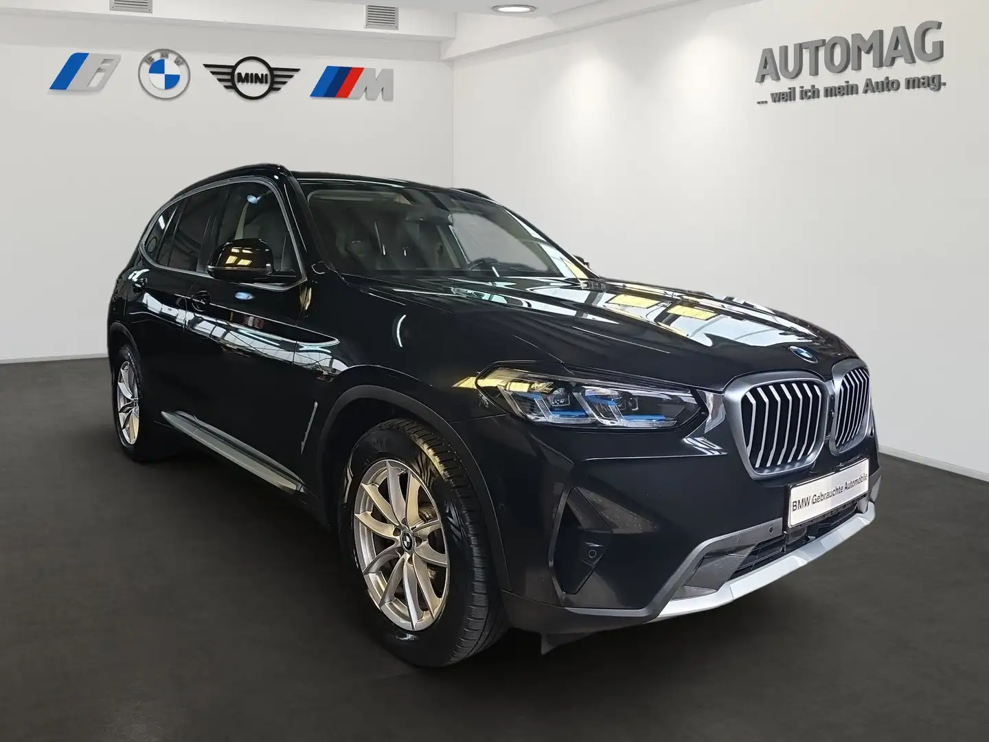 BMW X3 xDrive20d Laser*HeadUp*DriveAssist*Stop&Go*ParkAss Schwarz - 2