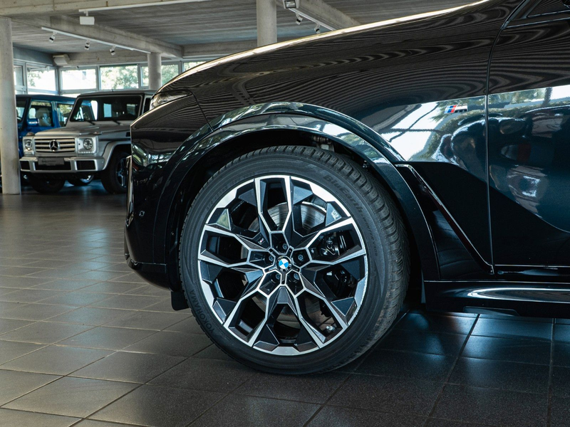 BMW X7 40d M Sport Sky 7-Seat AHK Massage — photo 5