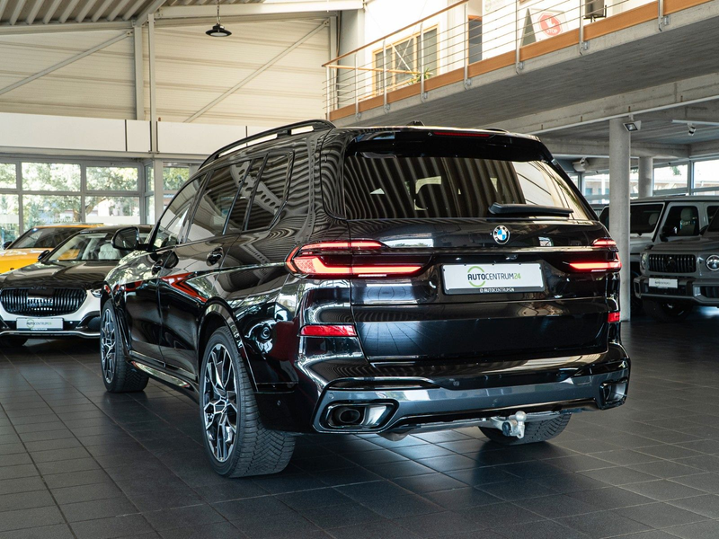 BMW X7 40d M Sport Sky 7-Seat AHK Massage — photo 7
