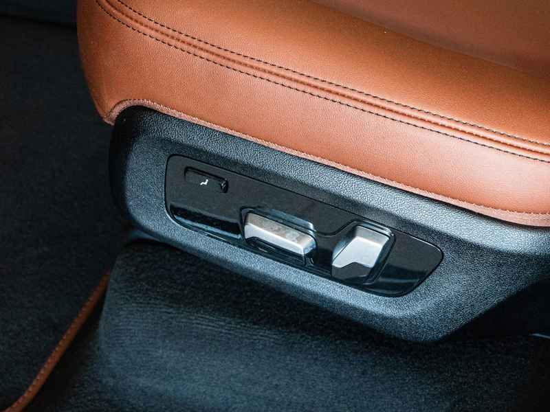 BMW X7 40d M Sport Sky 7-Seat AHK Massage — photo 14