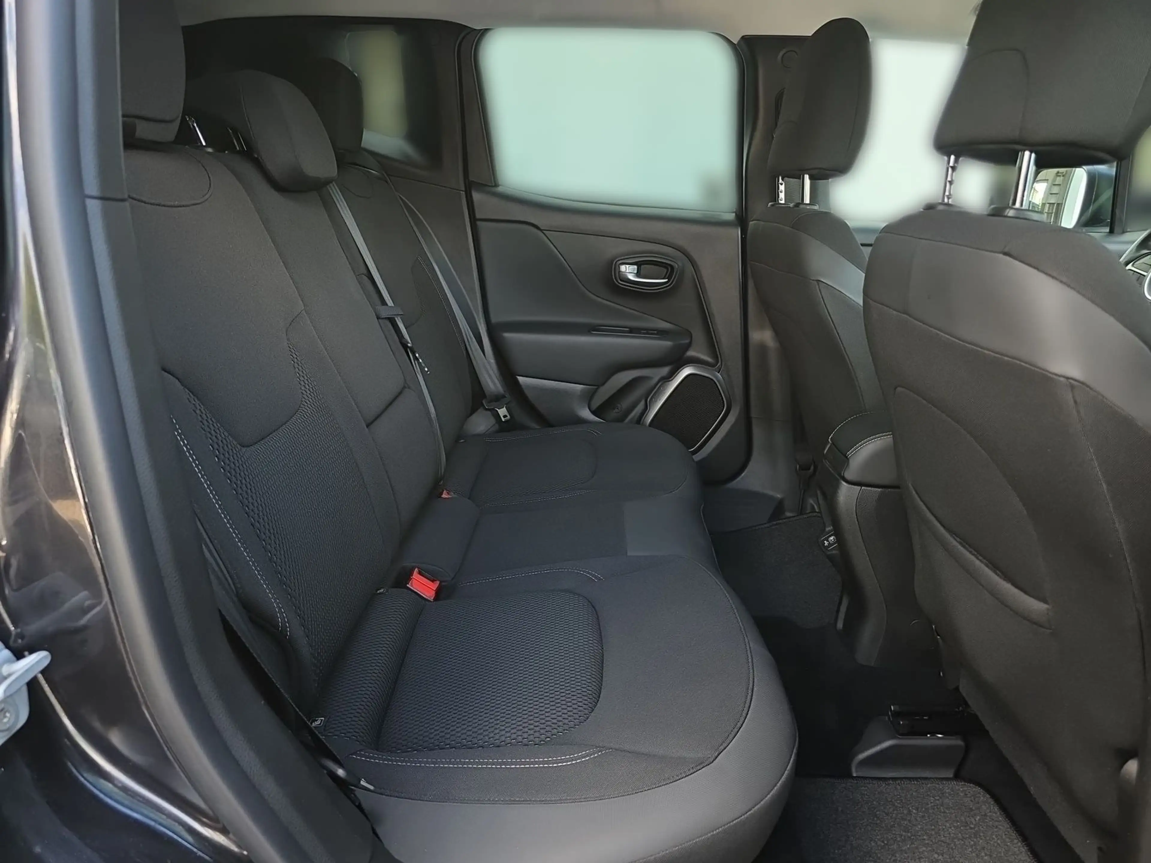 Jeep Renegade 2.0 M-Jet Limited 4WD Kamera DAB PDC — photo 13