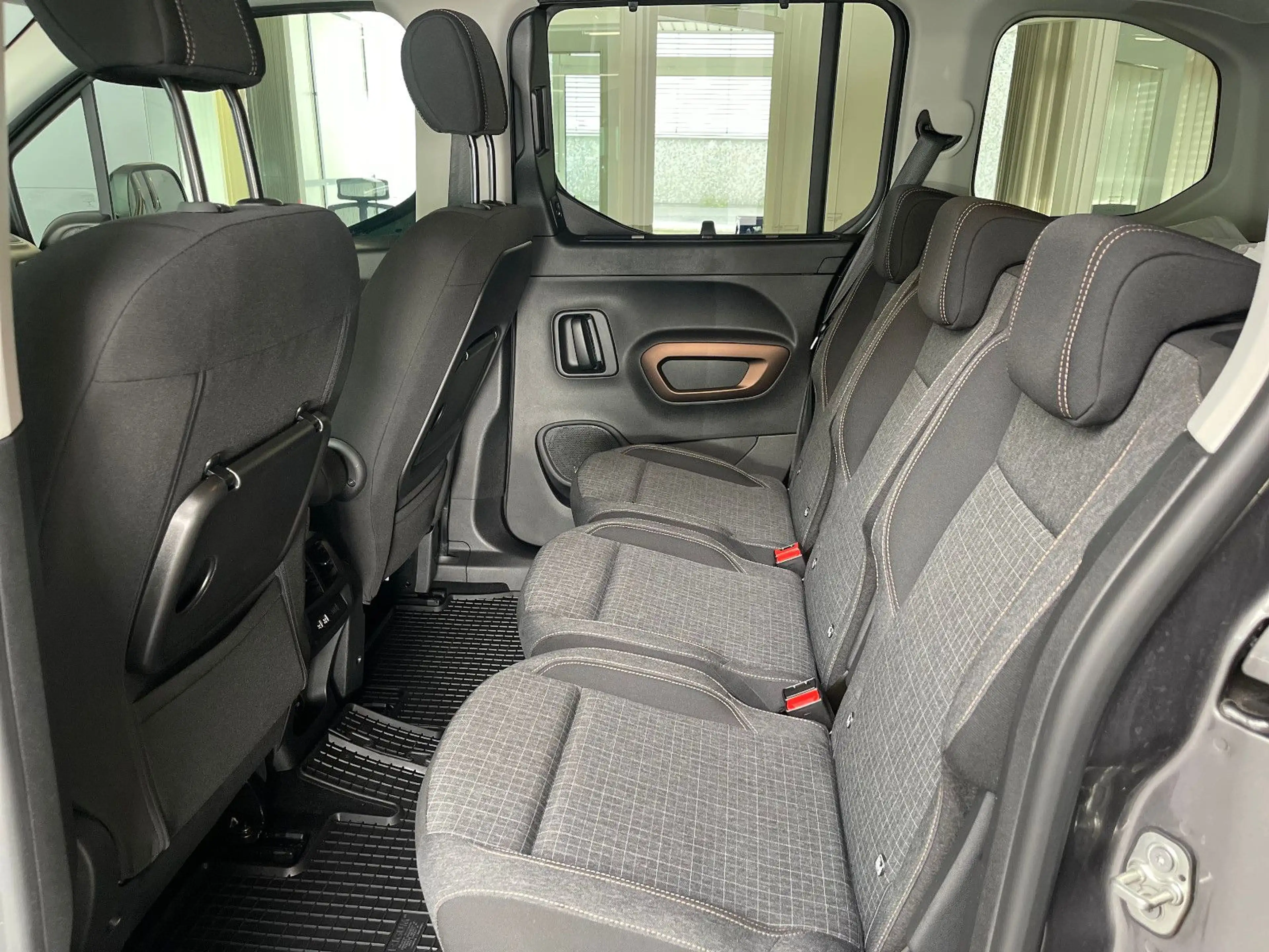 Peugeot Rifter GT L1 Allure Anhängerkupplung — photo 10