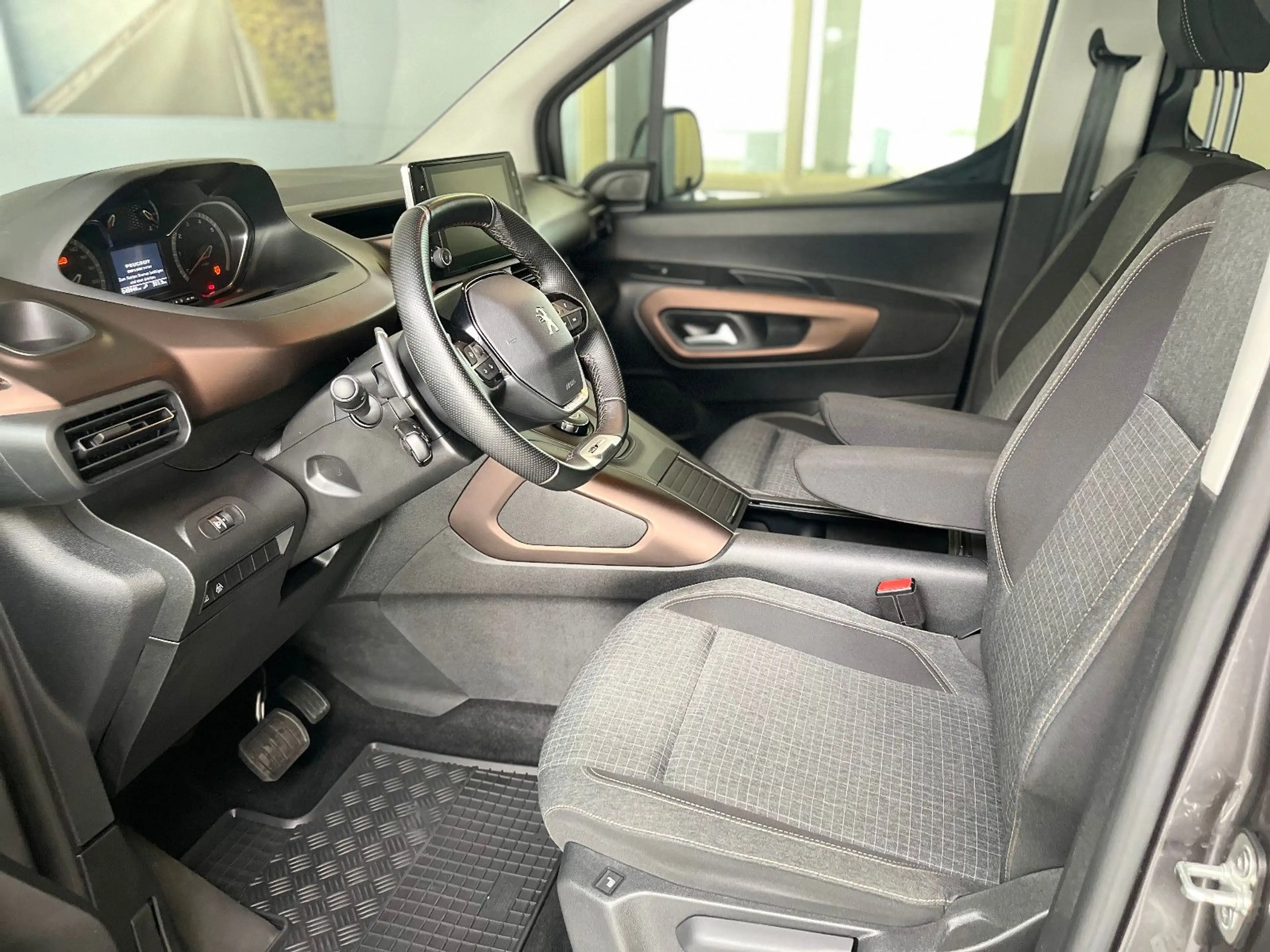 Peugeot Rifter GT L1 Allure Anhängerkupplung — photo 8