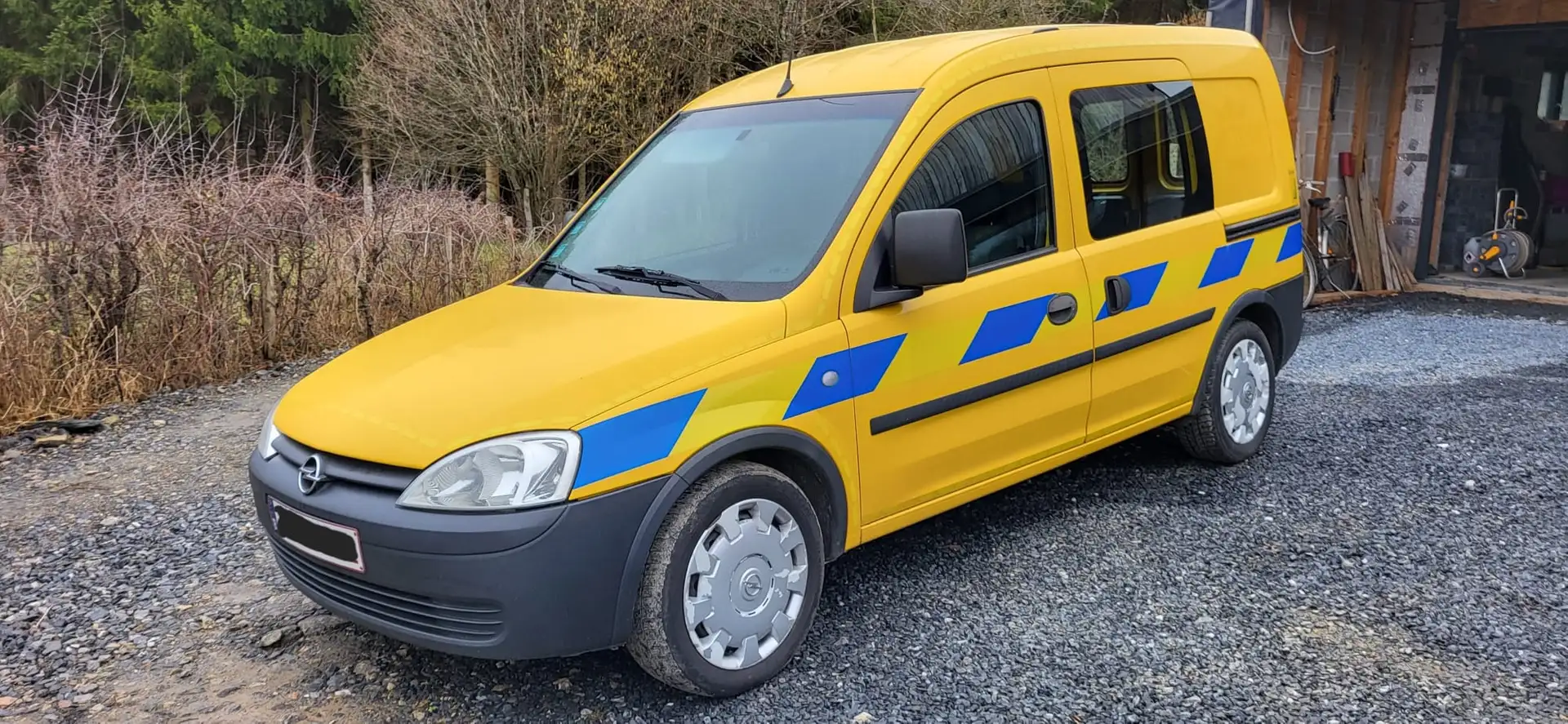 Opel Combo 1.7 DTH CDTi Essentia (Hayon/Achterklep) Żółty - 1