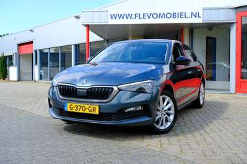 1.0 TSI First Edition Clima|CarPlay|LMV