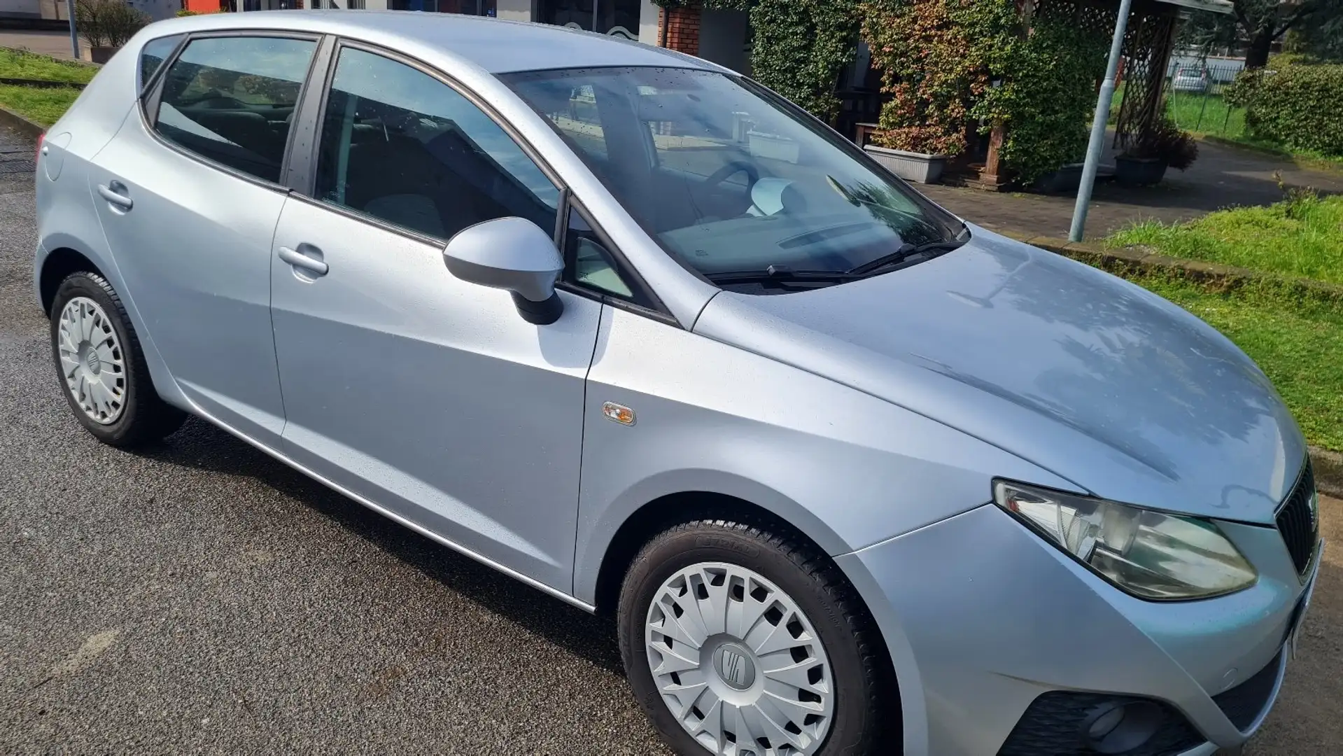 SEAT Ibiza 5p 1.2 Referenze Argent - 1