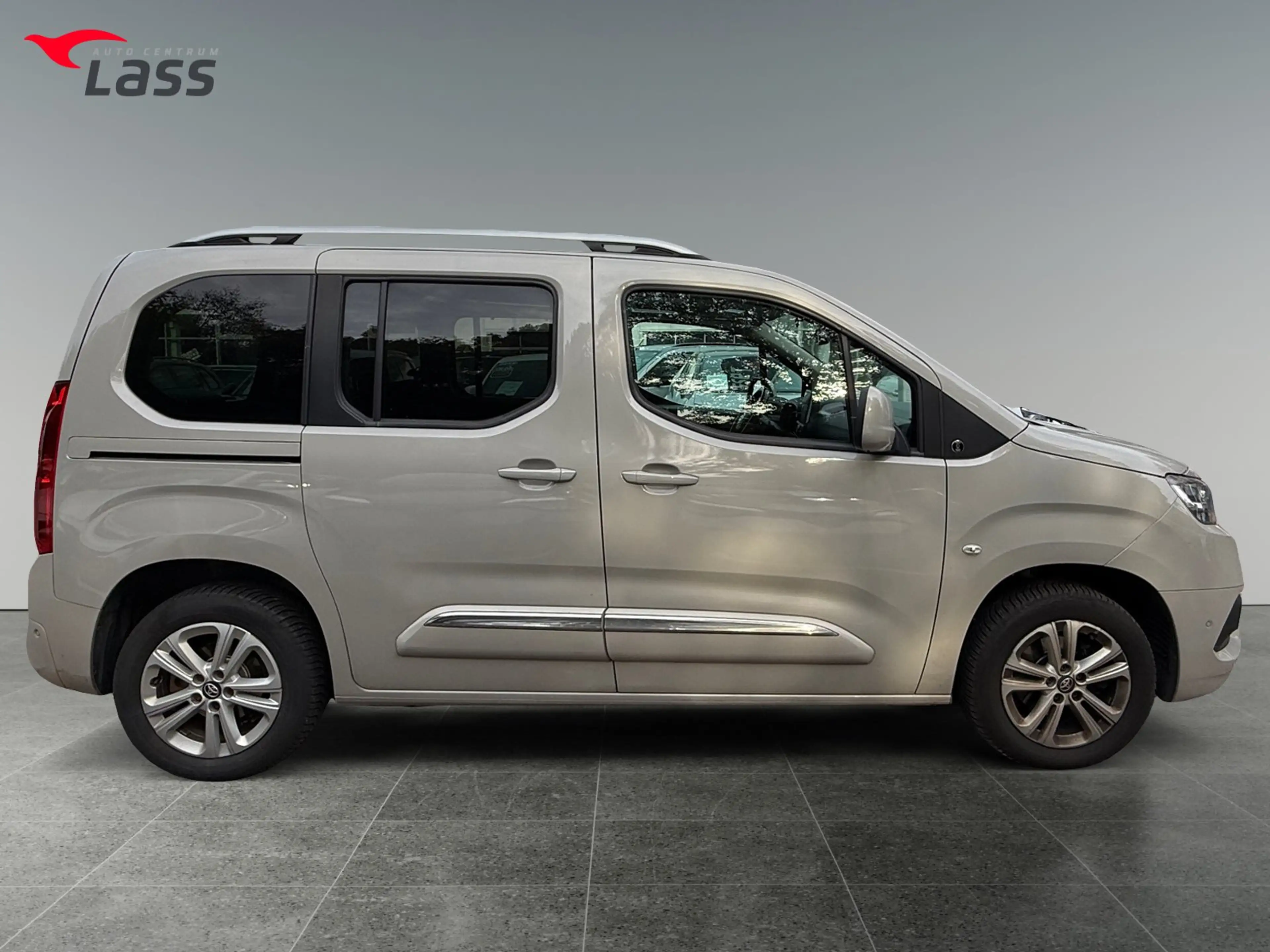 Toyota Proace City Verso 1.2 L1 D Team Deutschland ACC — photo 7