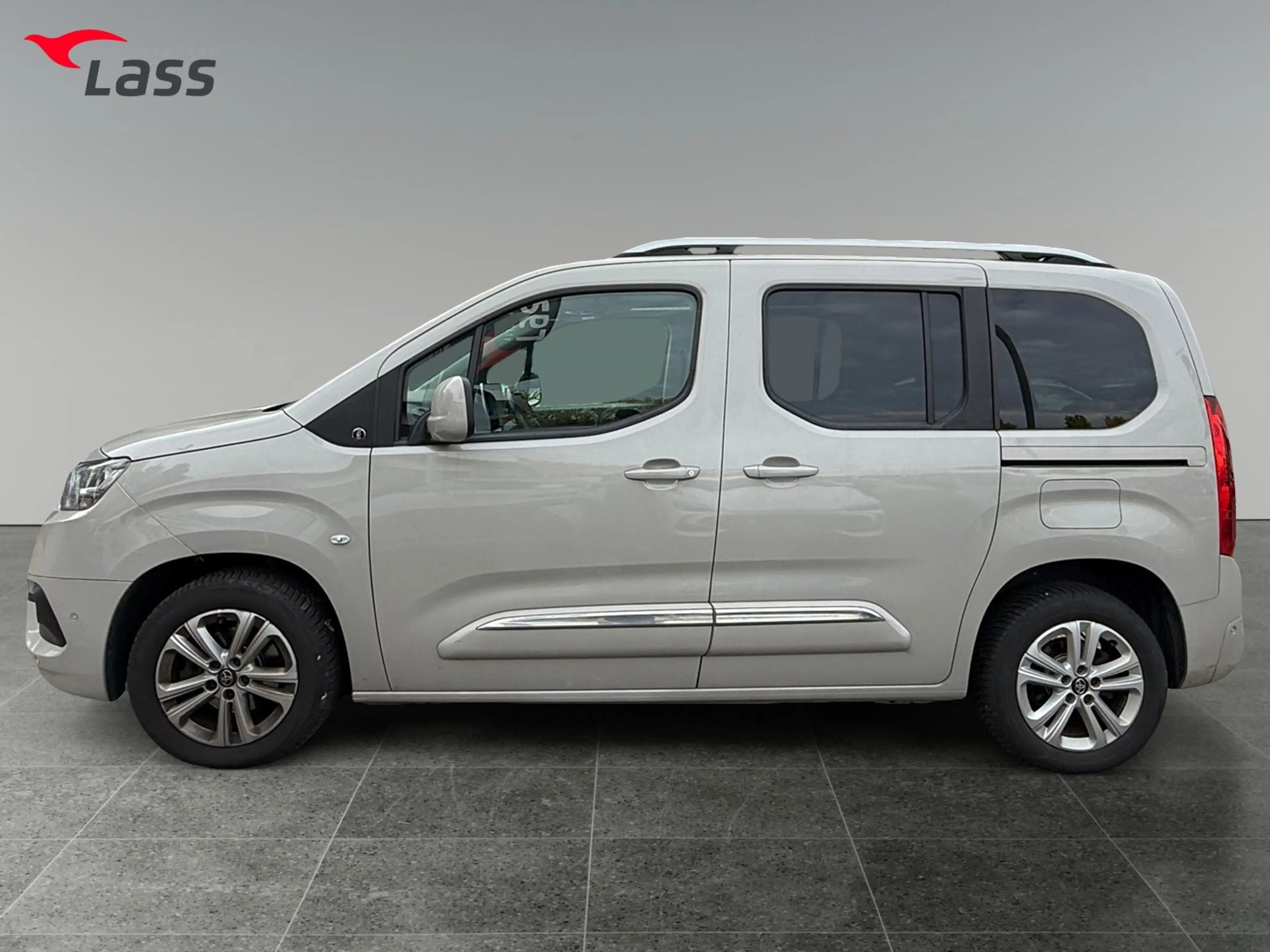 Toyota Proace City Verso 1.2 L1 D Team Deutschland ACC — photo 3