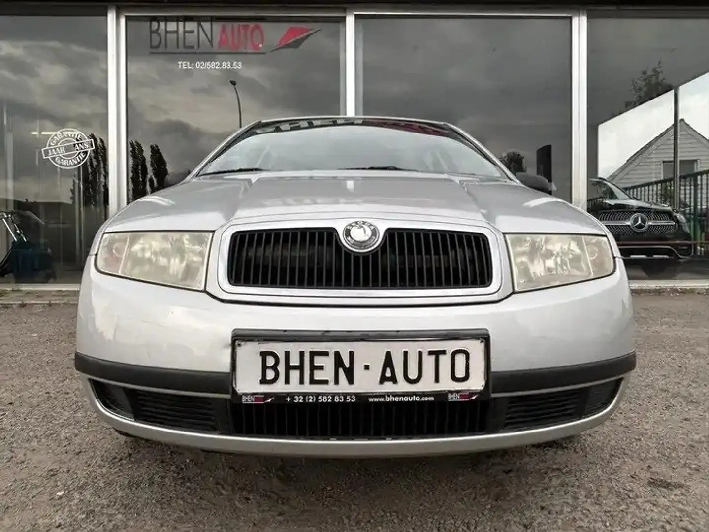 Skoda Fabia 1.4i Classic Advantage/RADIO/BLUETHOOTH/PROPRE Grijs - 2