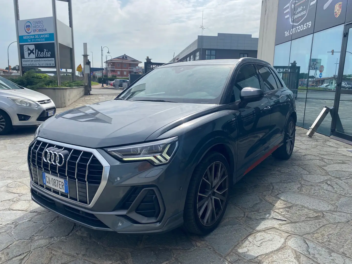 Audi Q3 40 2.0 tdi S line edition quattro 190cv s-tronic Gris - 2
