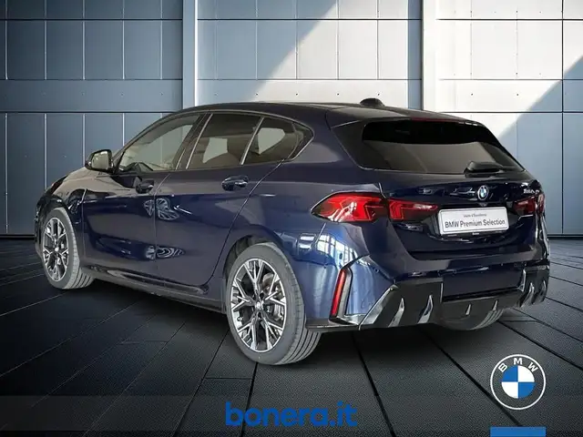 BMW 1 Series view 8