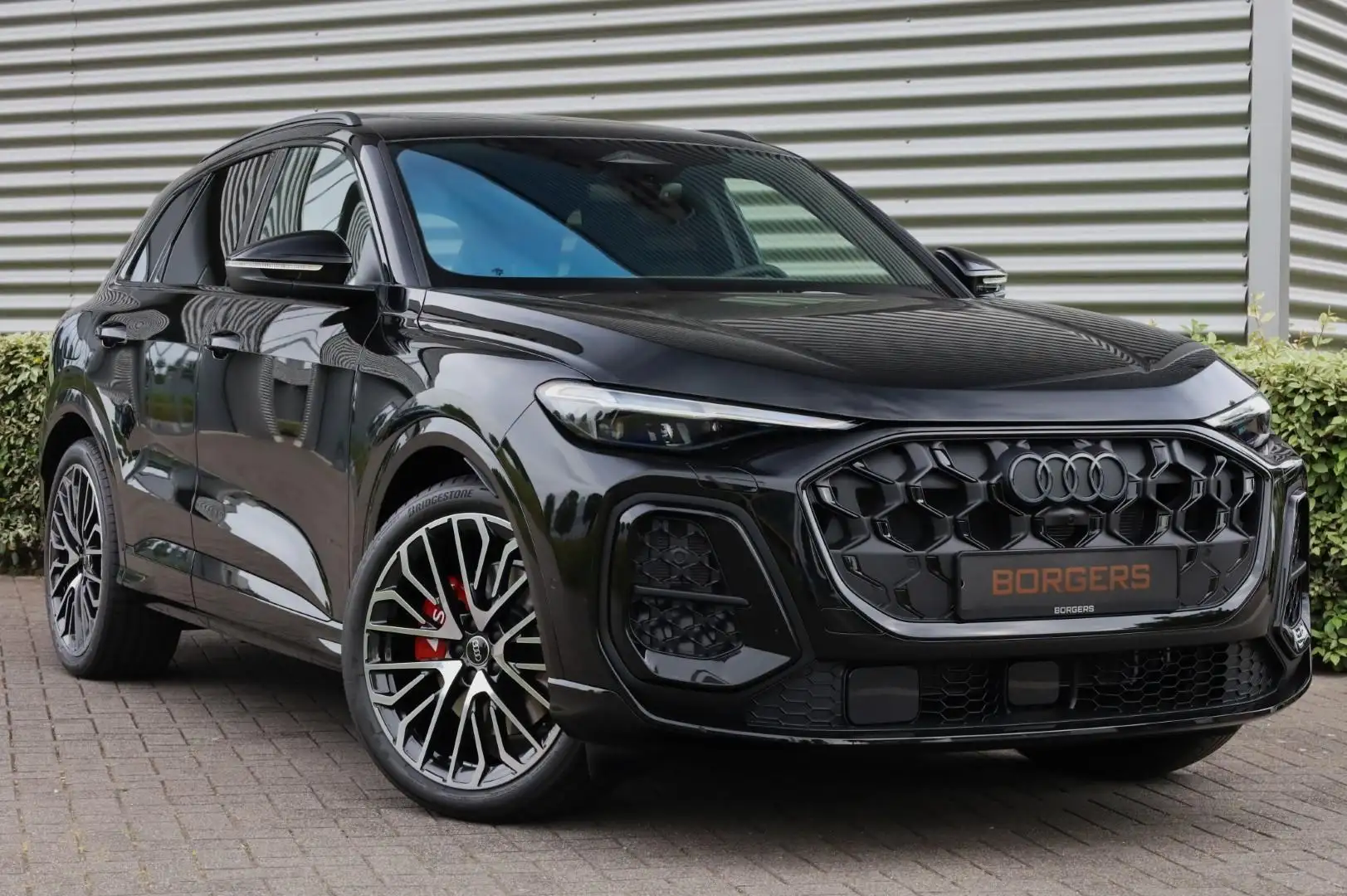 Audi SQ5 3.0 TFSI Massage l Standkachel l Luchtvering l 21' Zwart - 1