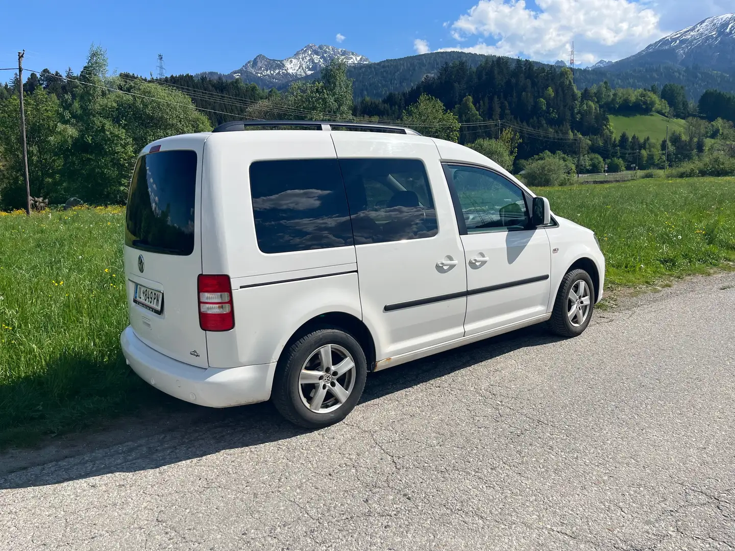 Volkswagen Caddy Caddy Life BlueMotion Tech. 1,9 TDI D-PF White - 1