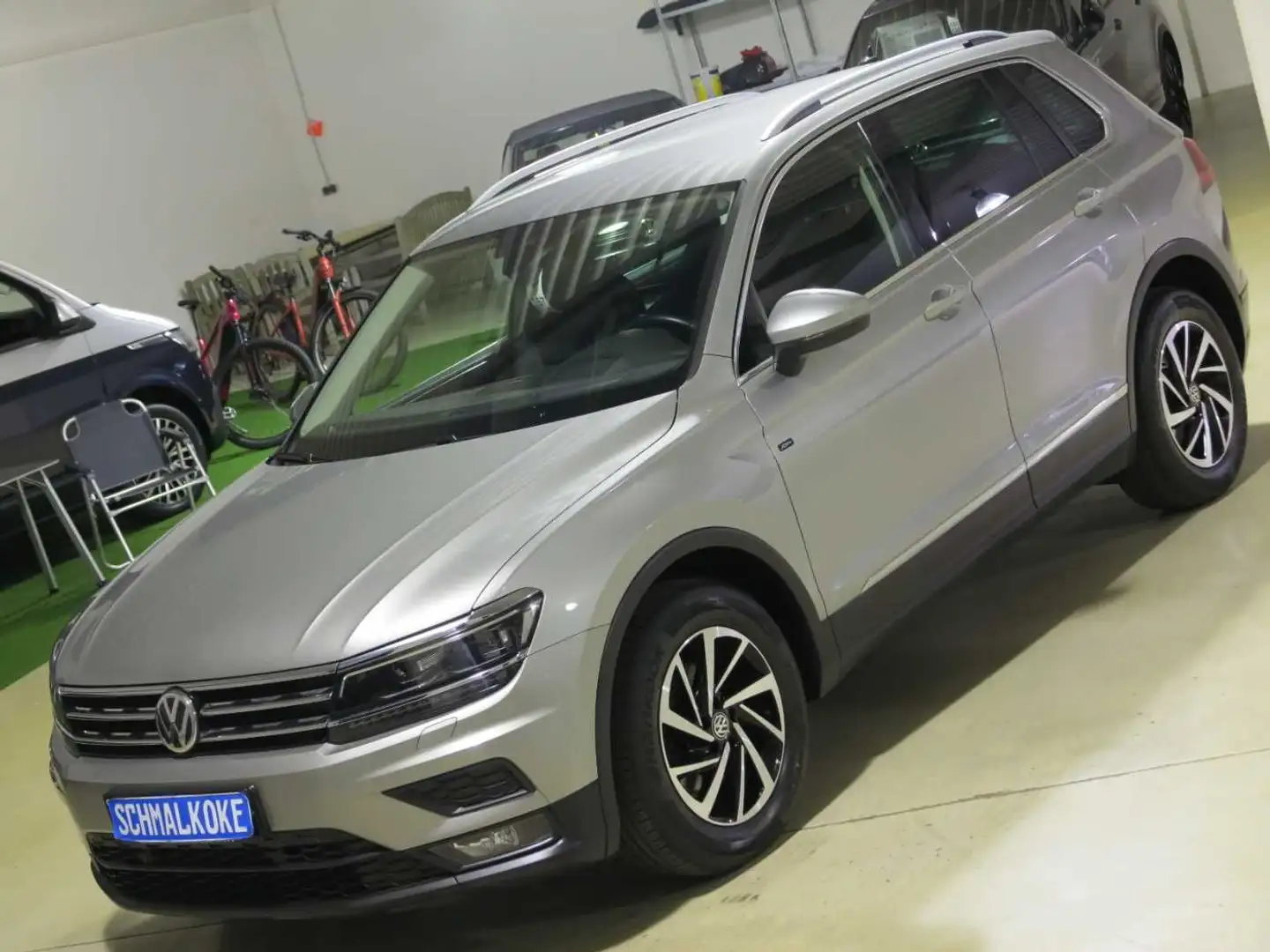 Volkswagen Tiguan 1.5 TSI ACT OPF Join AHK Navi ACC LM17 Zilver - 2