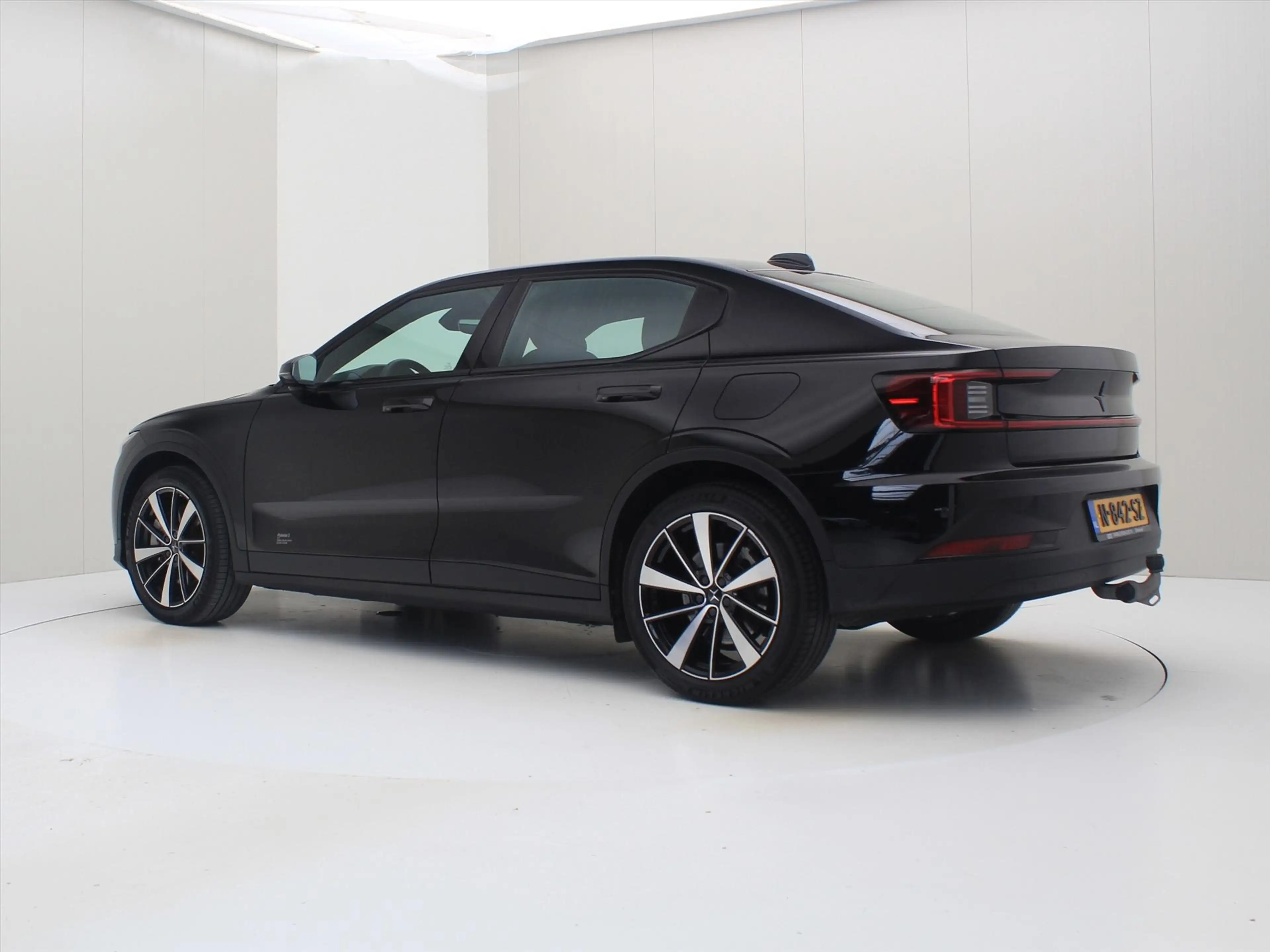 Polestar 2 165kW 64 kWh Standard Range Single Motor 95,47% So — photo 5
