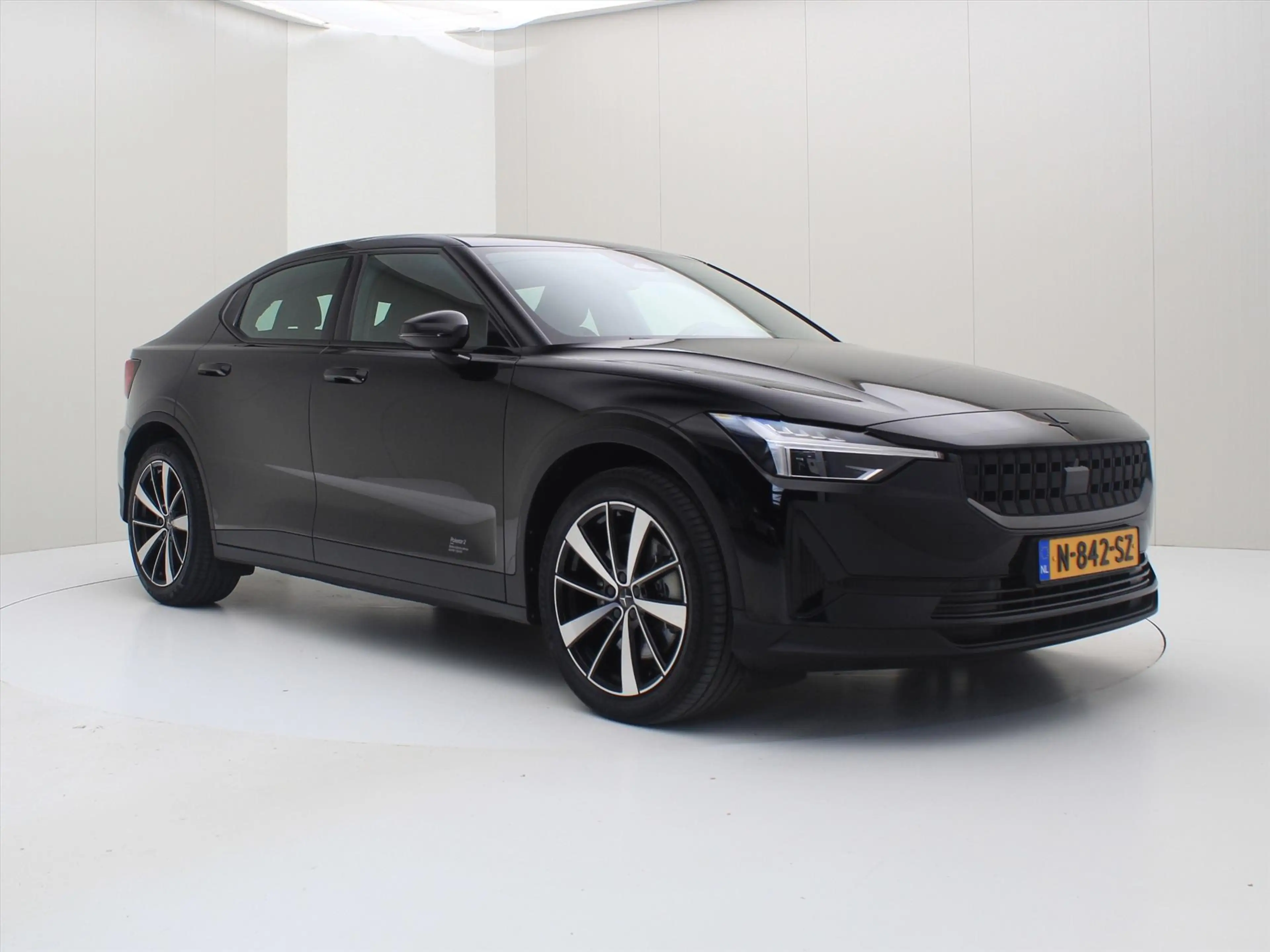Polestar 2 165kW 64 kWh Standard Range Single Motor 95,47% So — photo 6