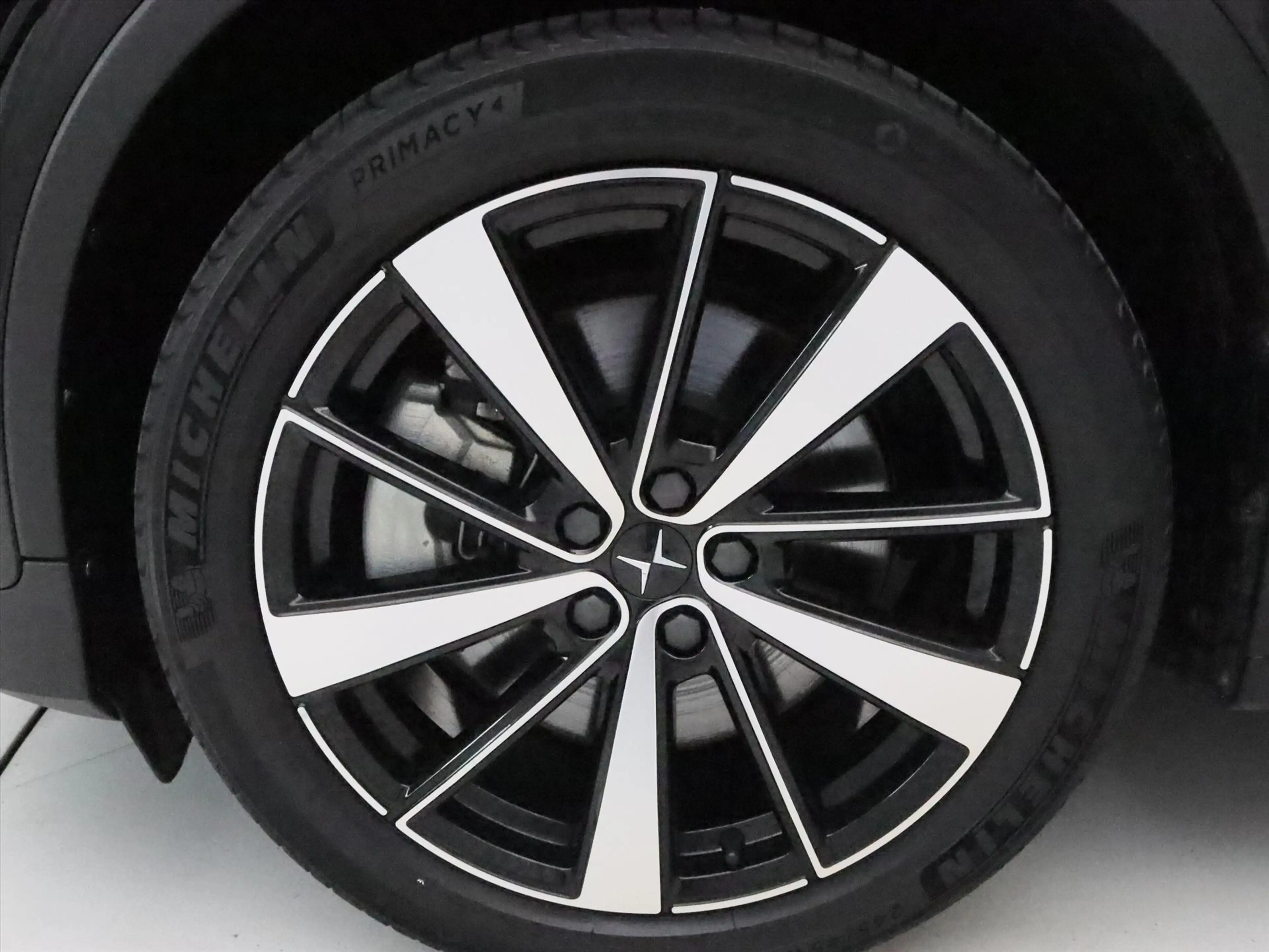 Polestar 2 165kW 64 kWh Standard Range Single Motor 95,47% So — photo 12
