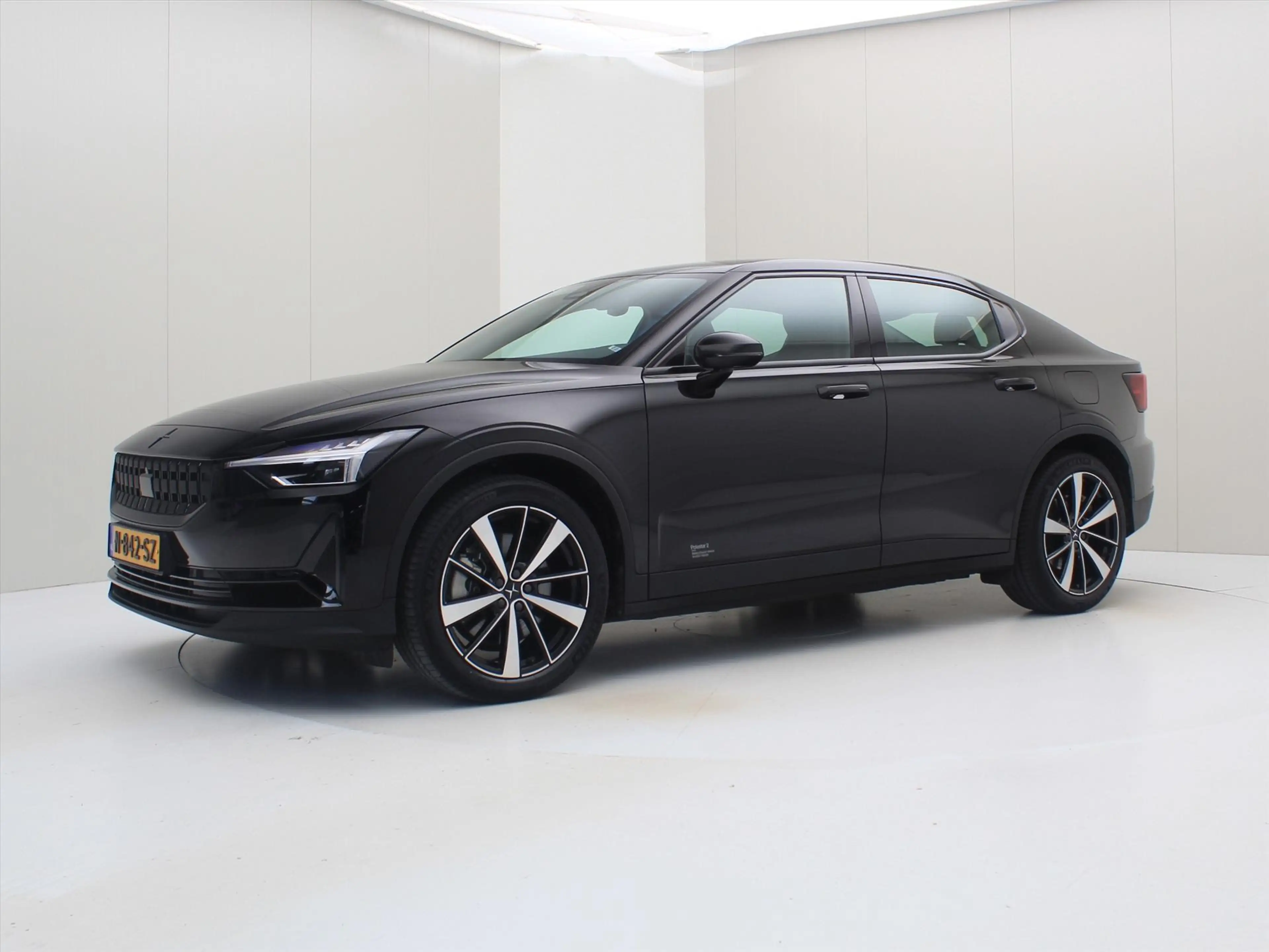 Polestar 2 165kW 64 kWh Standard Range Single Motor 95,47% So — photo 9