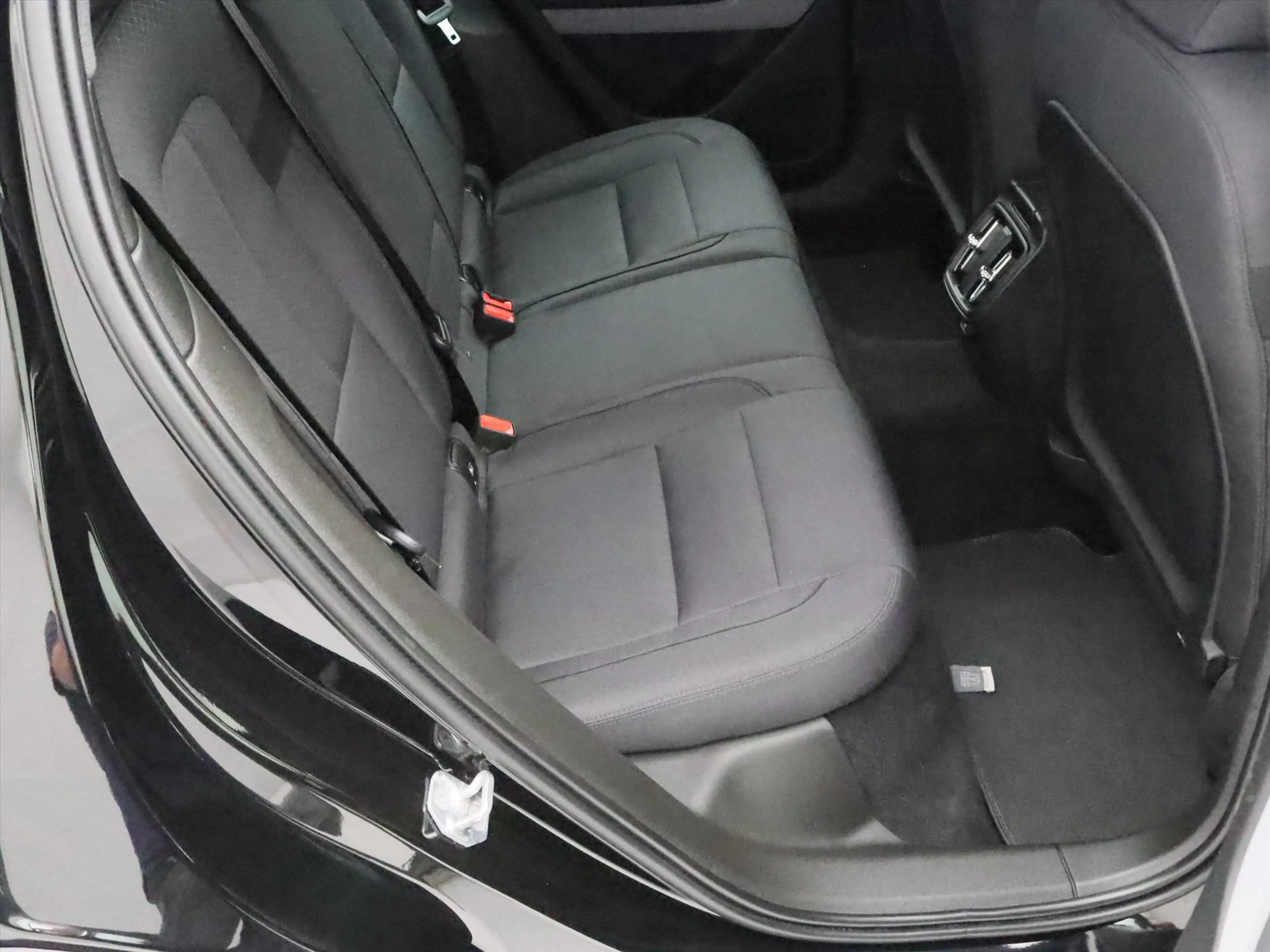 Polestar 2 165kW 64 kWh Standard Range Single Motor 95,47% So — photo 15