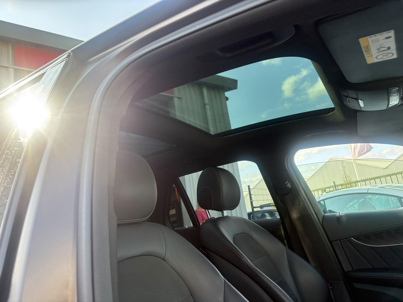 Mercedes-Benz GLC 350 350e 4MATIC Premium Plus Clima, pano, 360, HUD, tr — photo 10