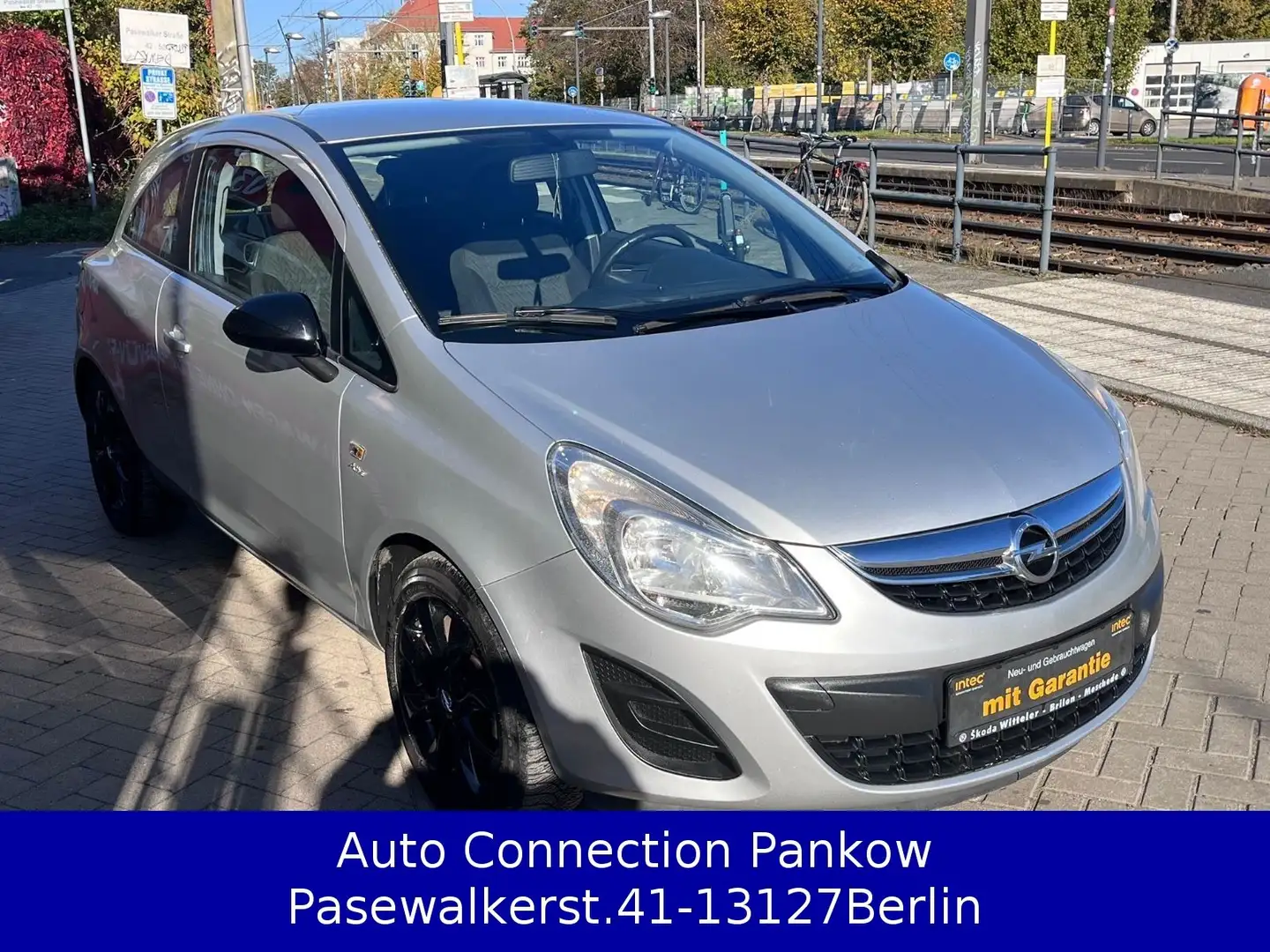 Opel Corsa D Active**TÜV NEU*ÖLSERVICE** Silber - 2