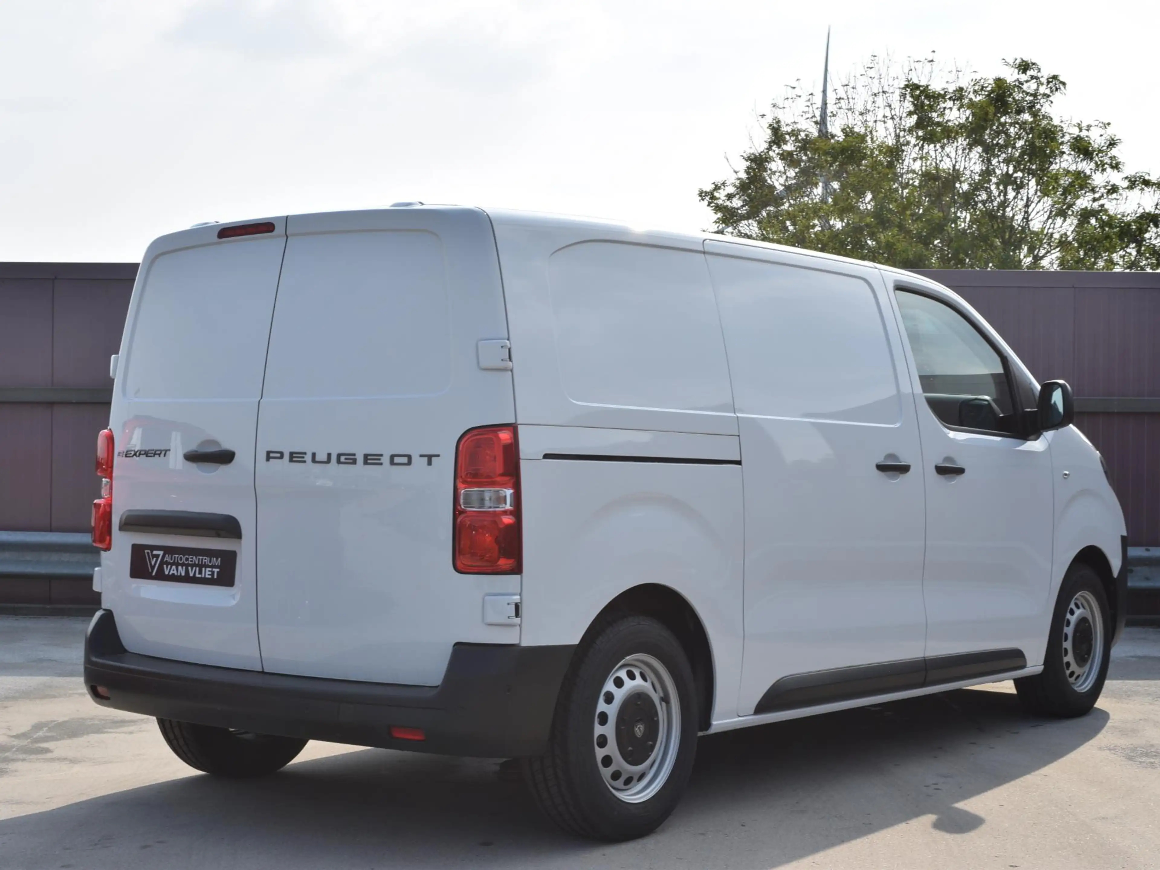 Peugeot e-Expert EV L2 75 kWh Surround NAV pakket | Geïsoleerde com — photo 3