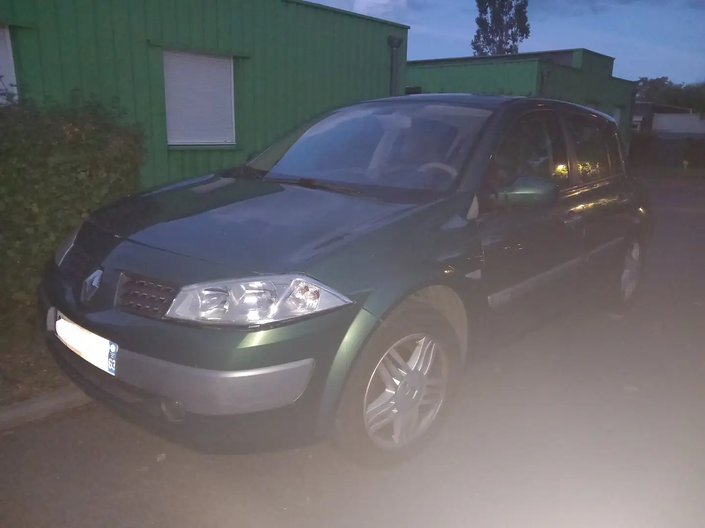 Renault Megane Mégane 1.6 16V Luxe Privilège Vert - 1