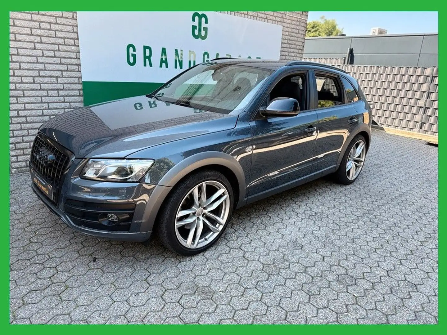 Audi Q5 3.0 TDI  quattro  3xS- Line Grijs - 1