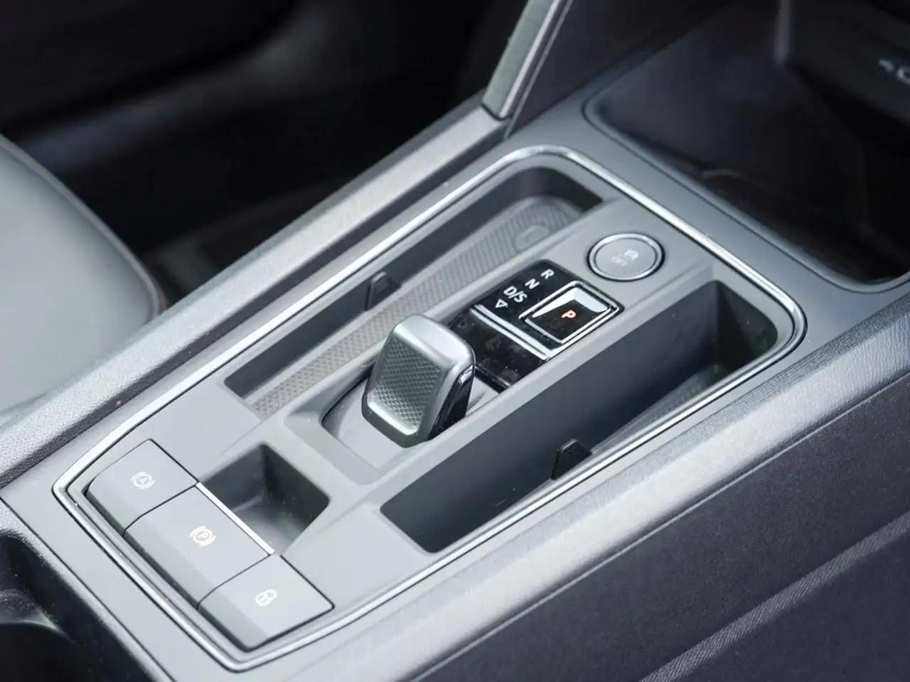 Cupra Formentor VZ e-Hybrid DSG /Navi/LED/Pano/RFK/ACC, миниатюра 10