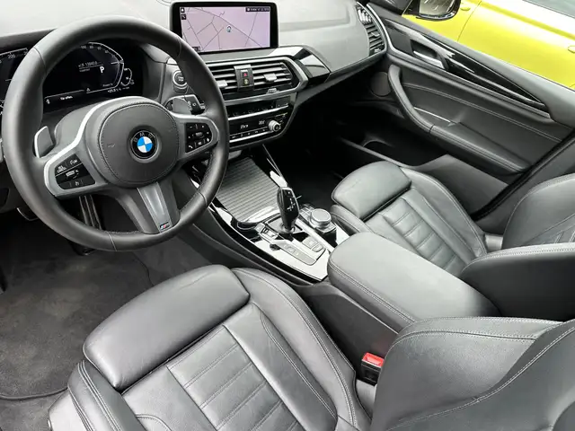BMW X3 view 10