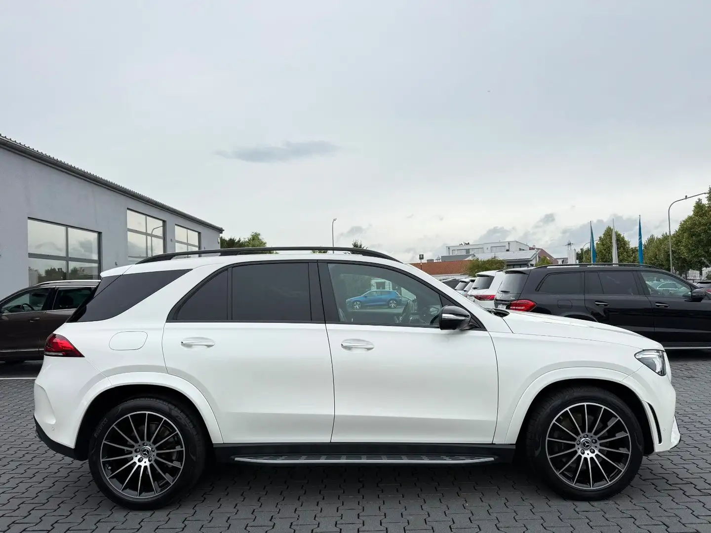 Mercedes-Benz GLE 400 GLE*400d*4M*AMG-PAKET*360*HUD*ACC*LED*AHK*DAB* Weiß - 1
