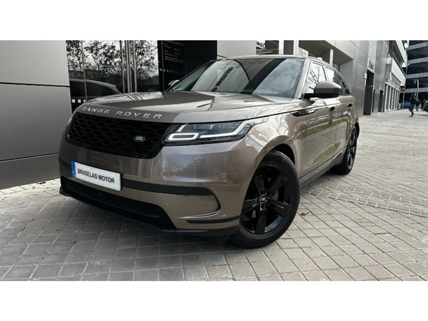 Land Rover Range Rover Velar 2.0D S 4WD Aut. 240 Marrón - 2
