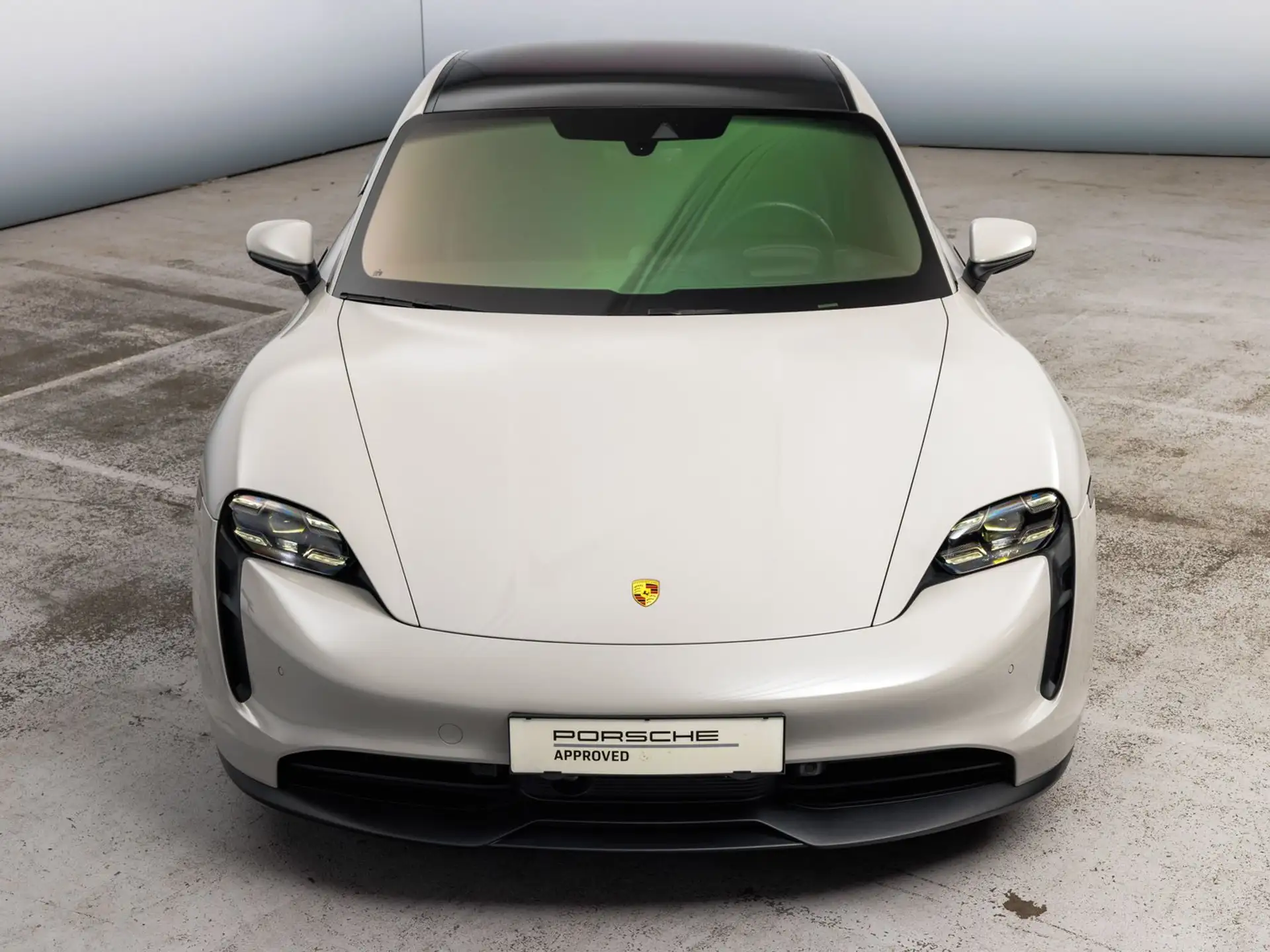Porsche Taycan 4S 2023 화이트 사진 6