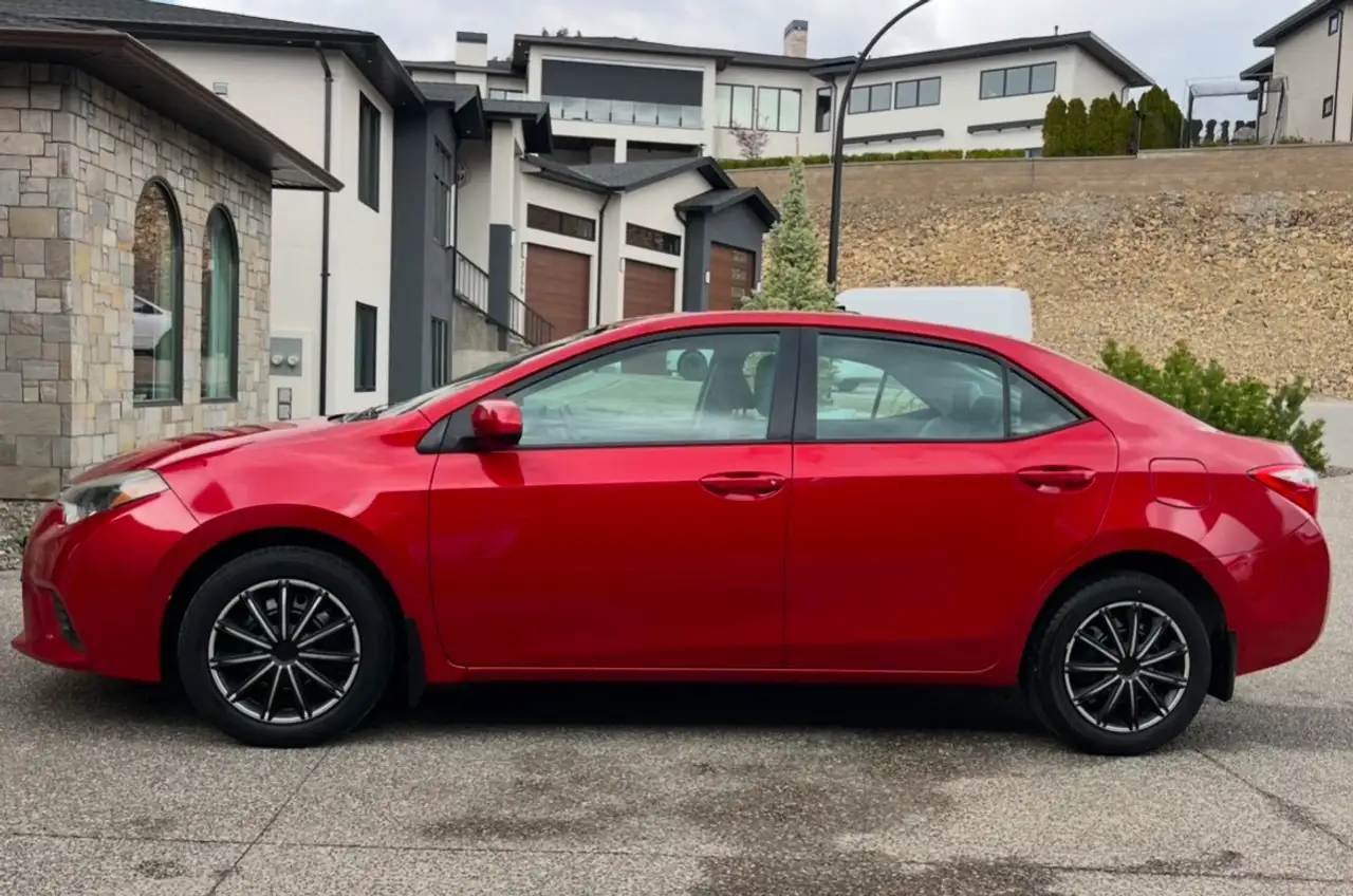 Toyota Corolla photo Toyota Corolla