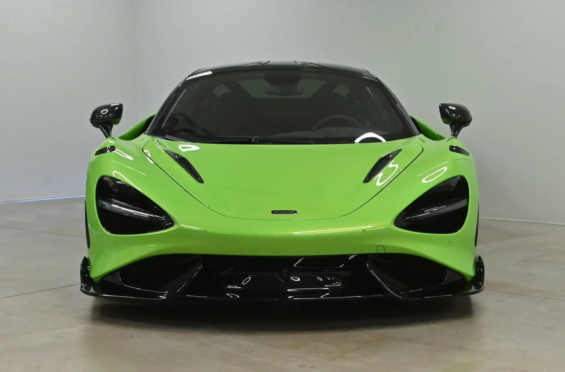맥라렌 765LT 765 2021 옐로 사진 6