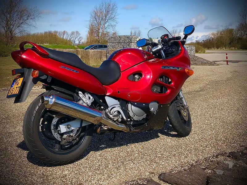 Suzuki GSX 750