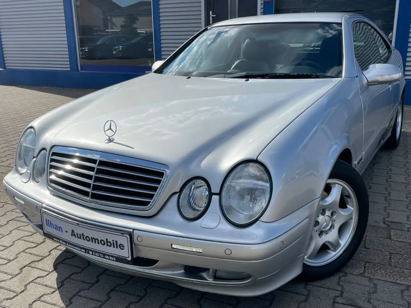 Mercedes-Benz CLK 230 KOMPRESSOR ELEGANCE*XEN*LEDER*NAV*PDC* Zilver - 1