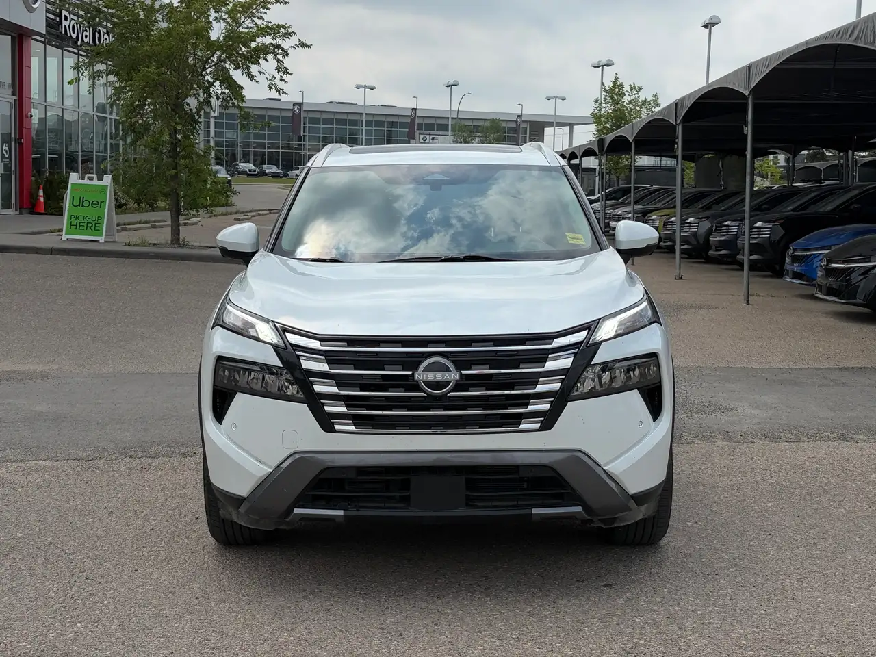 Nissan Rogue снимка Nissan Rogue