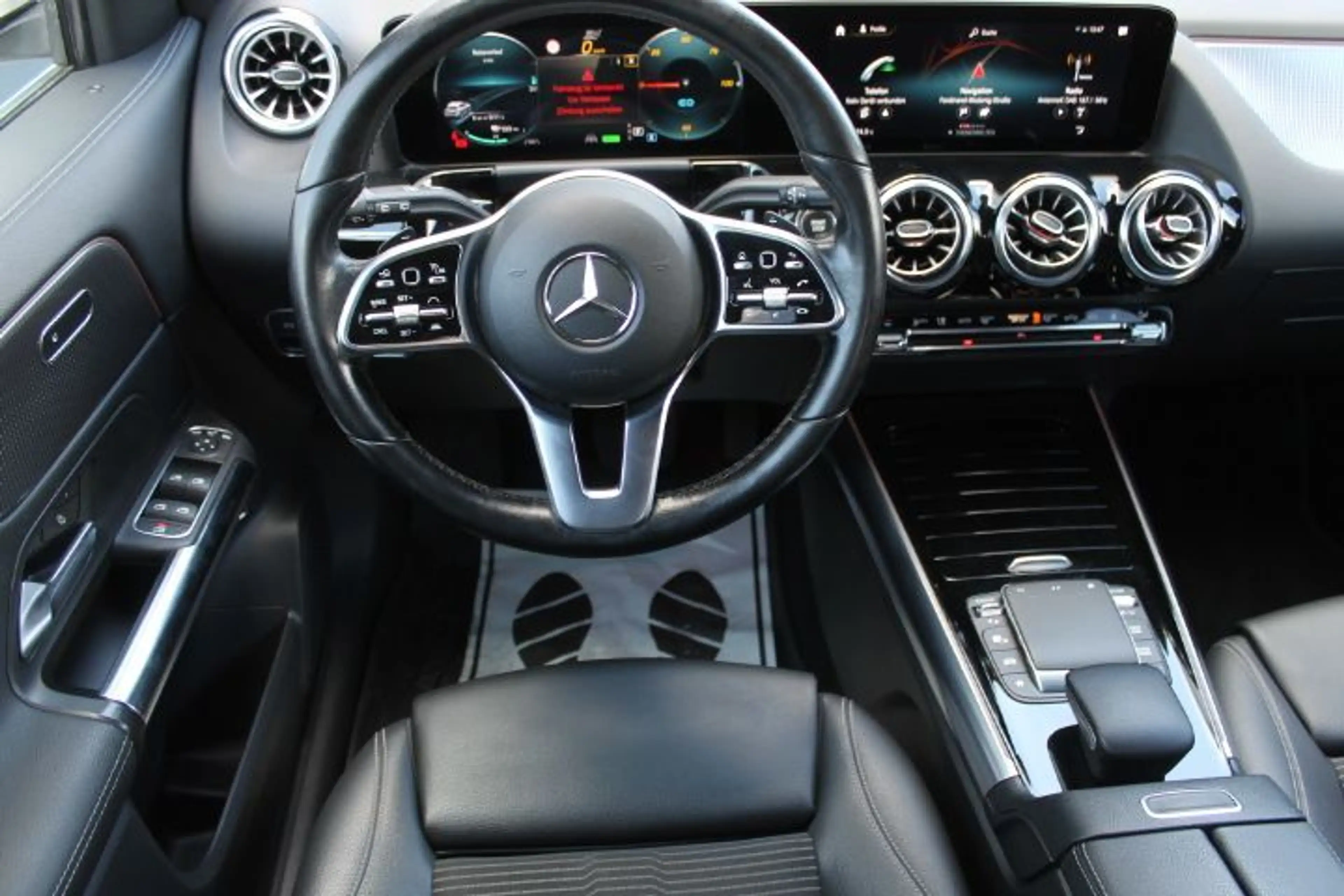 Mercedes-Benz EQA 250 66,5kWh Aut. — photo 13